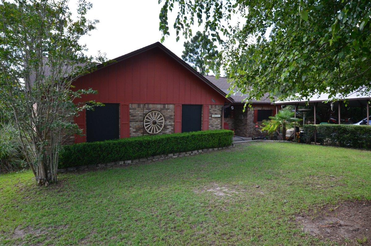 WHISPERING LAKES ESTATES - Residential