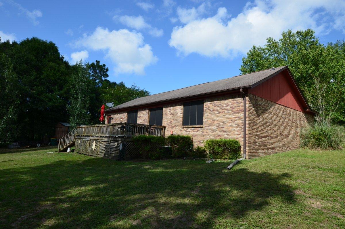 WHISPERING LAKES ESTATES - Residential