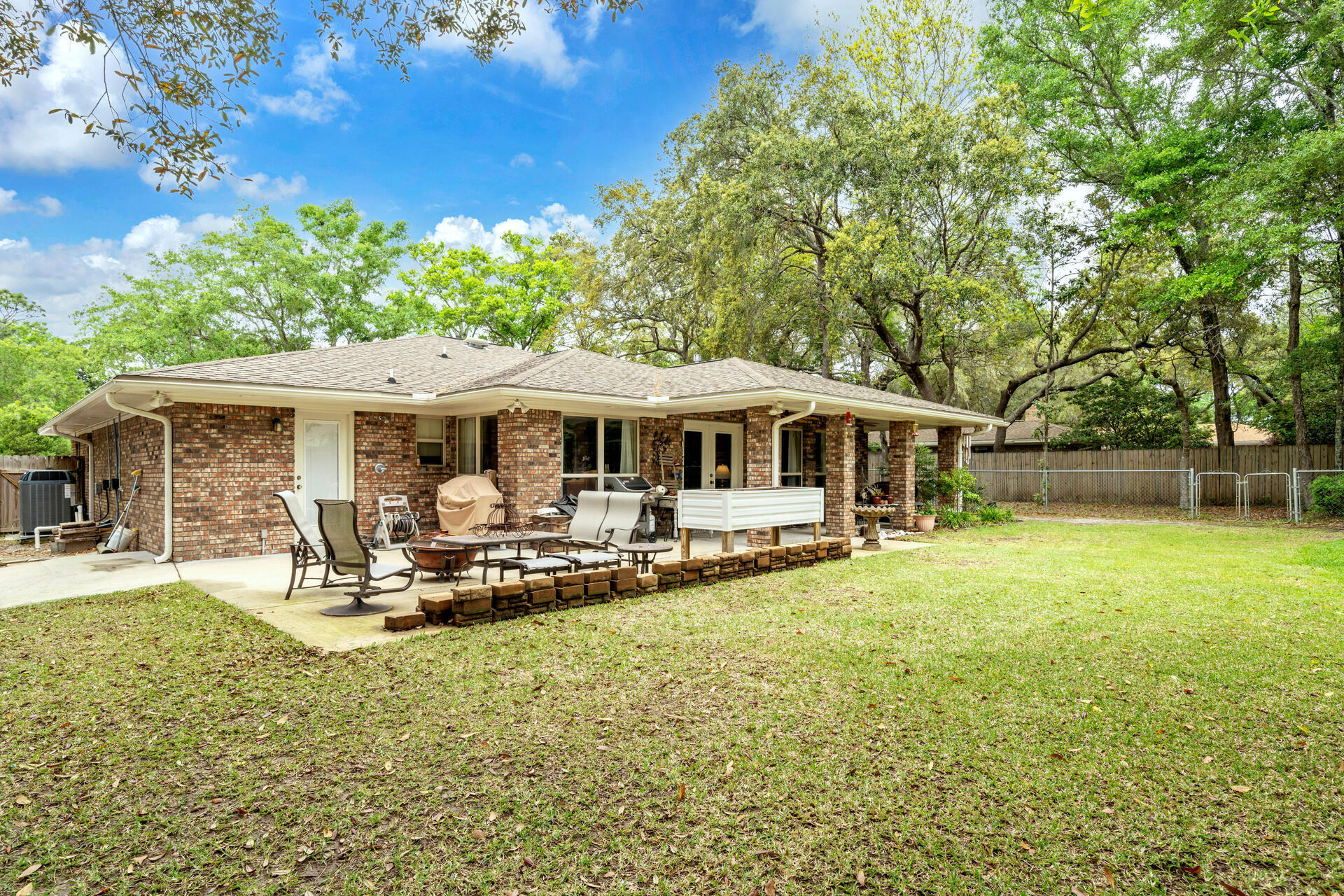 RAINTREE ESTATES - Residential