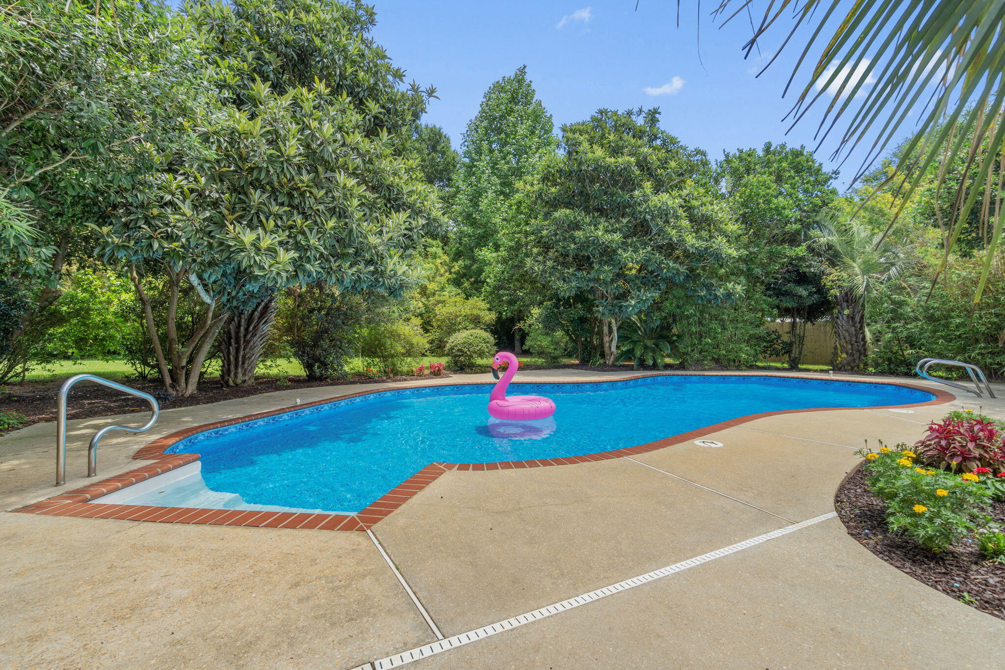 GARDENBROOK - Residential