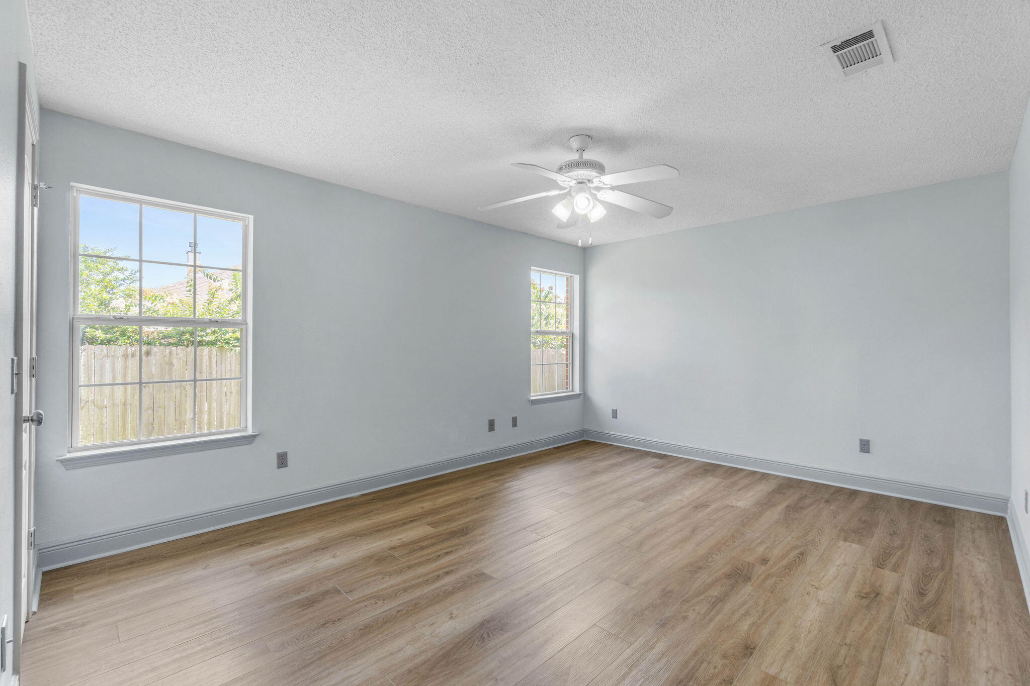 GARDENBROOK - Residential