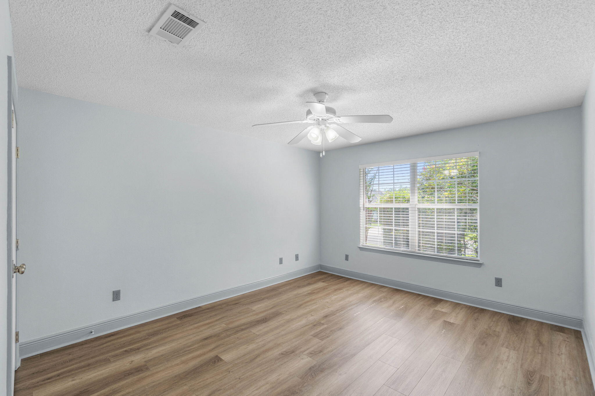 GARDENBROOK - Residential
