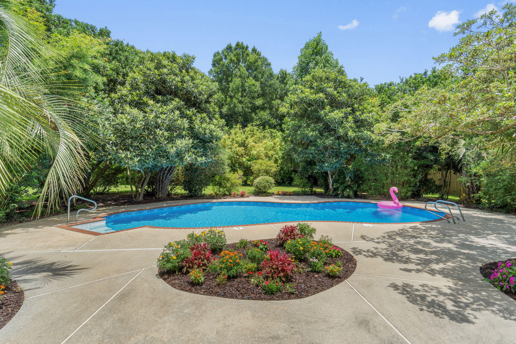 GARDENBROOK - Residential