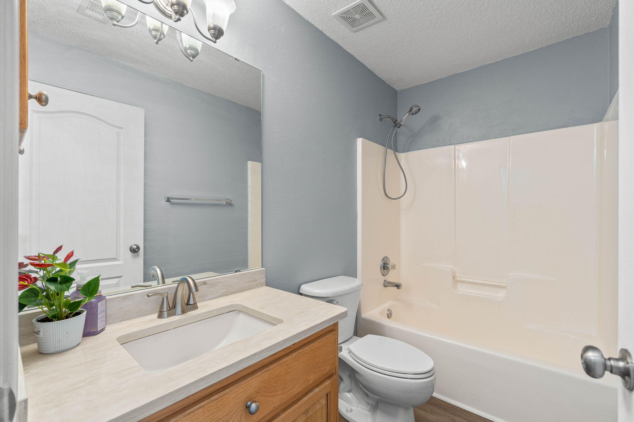 GARDENBROOK - Residential