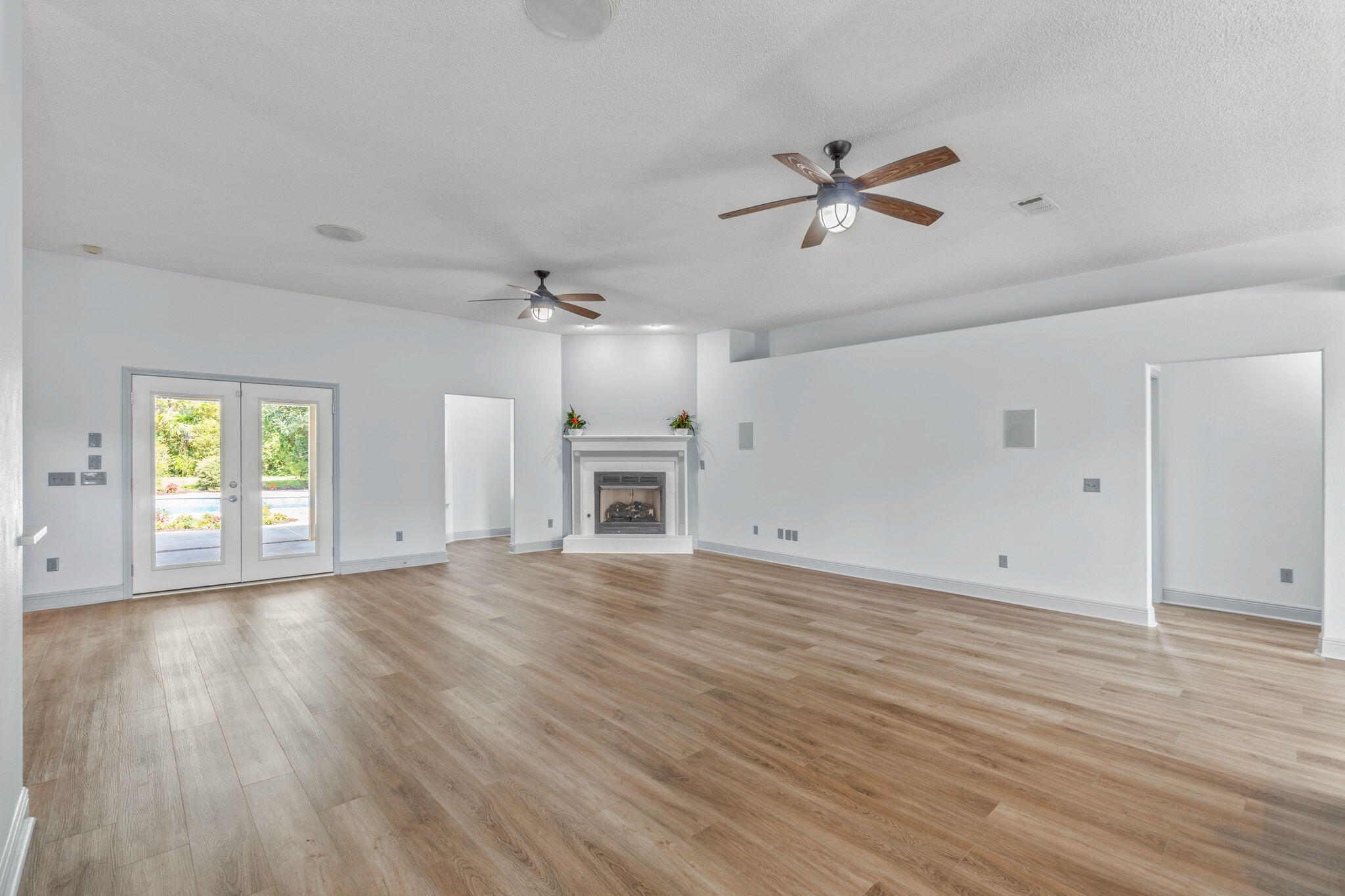 GARDENBROOK - Residential