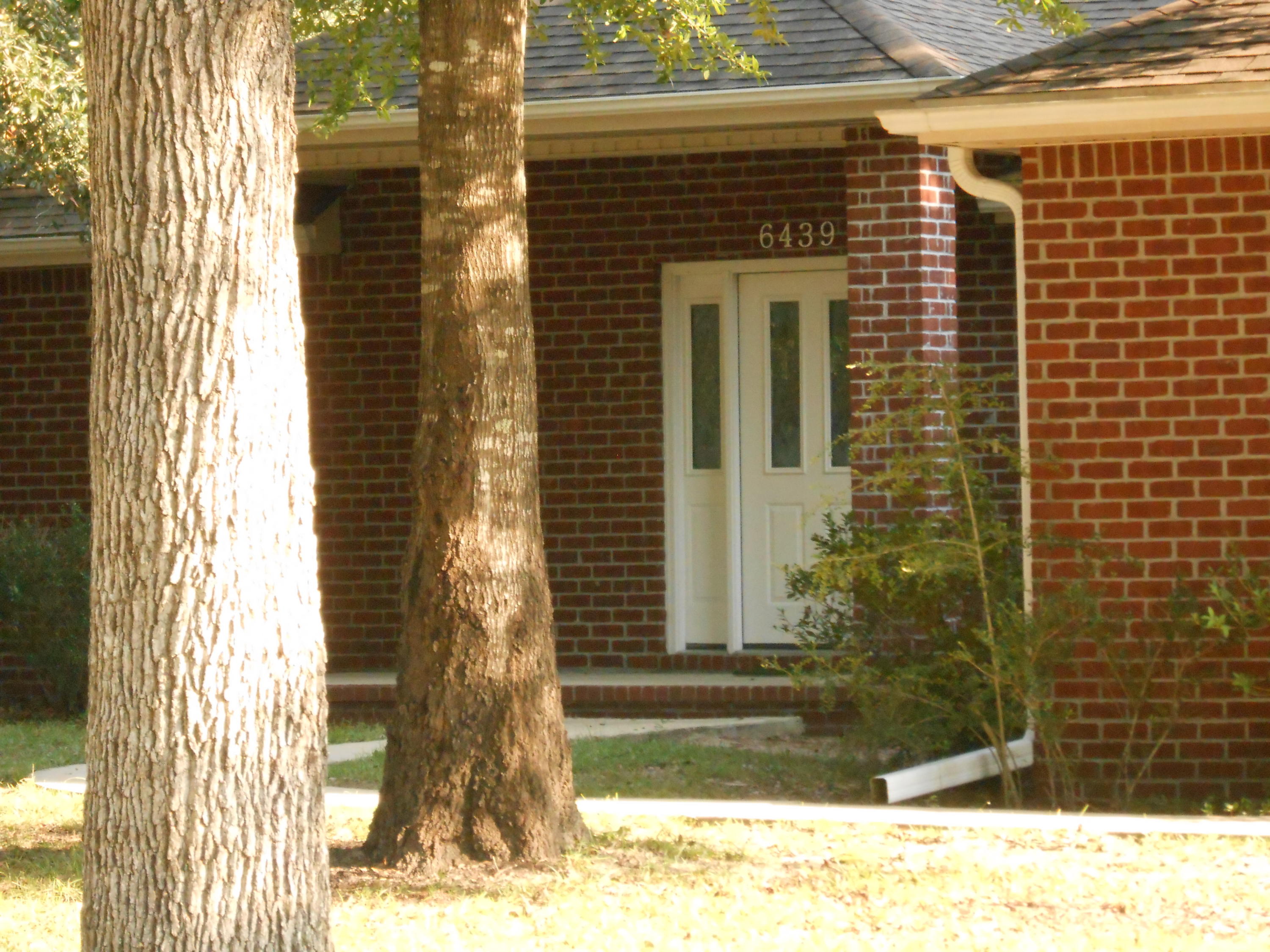 GARDEN OAKS - Residential