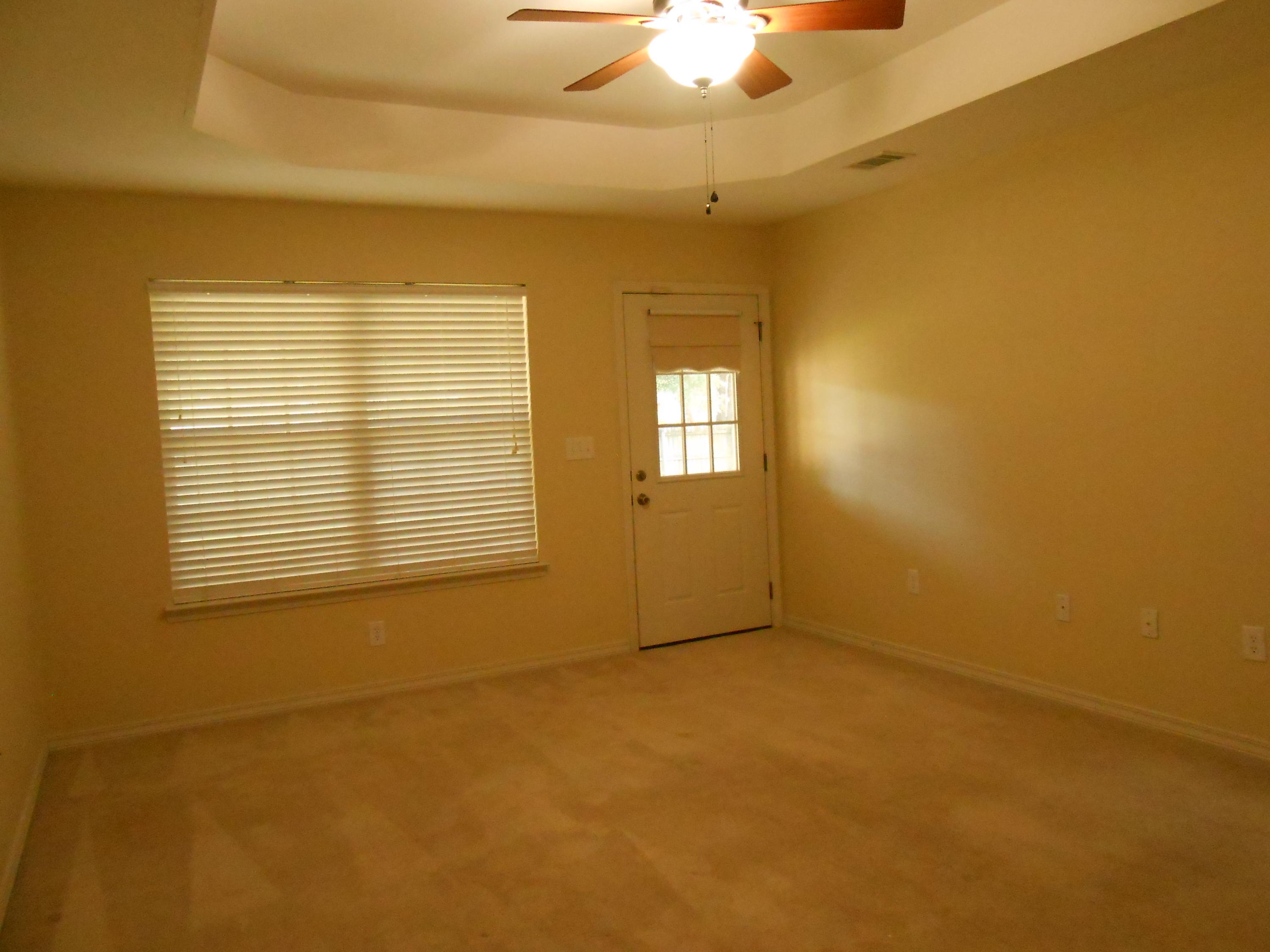 GARDEN OAKS - Residential