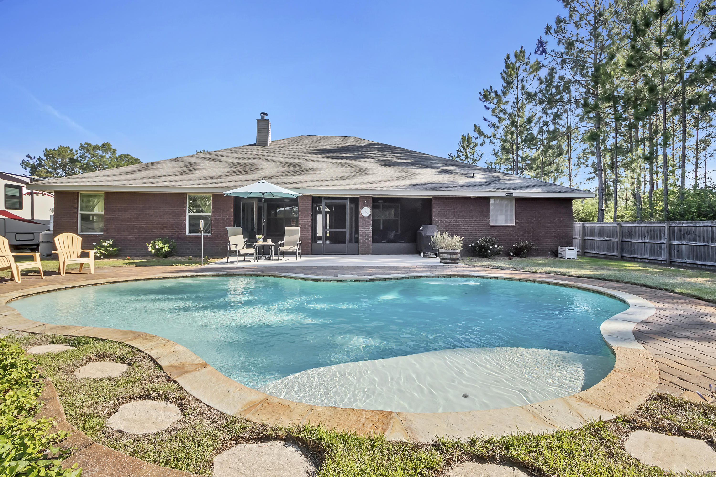 HOLLEY BY THE SEA - Residential