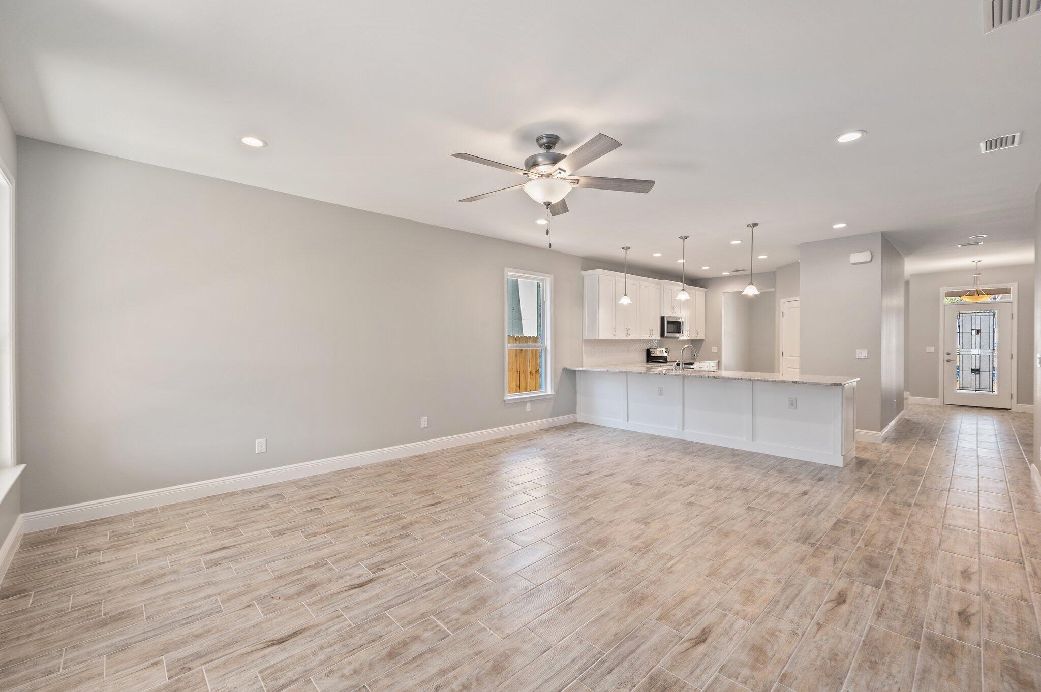 LOLA GARDENS - Residential