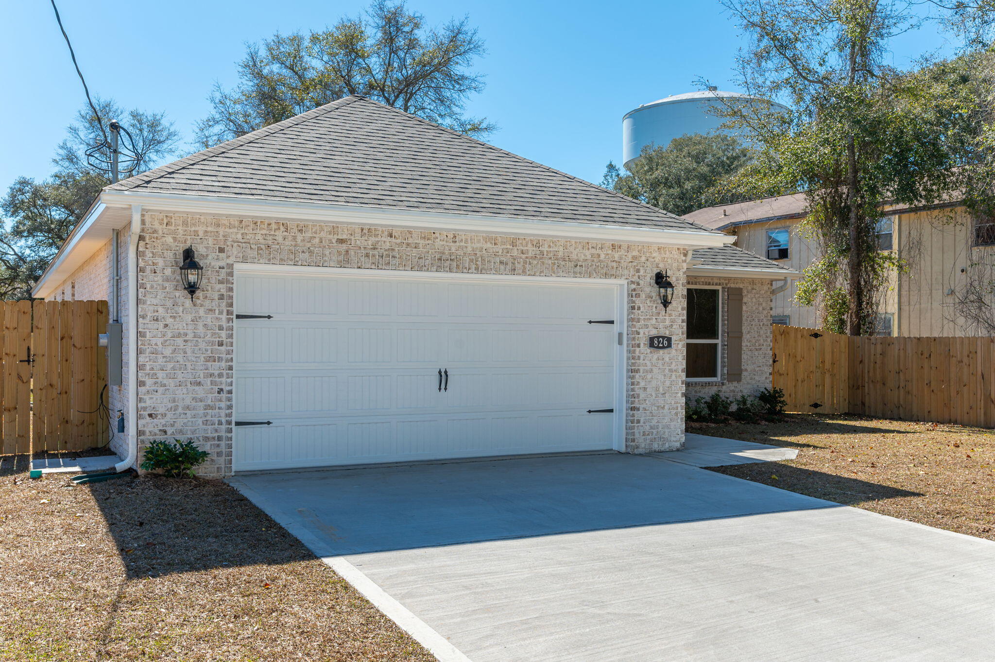 LOLA GARDENS - Residential