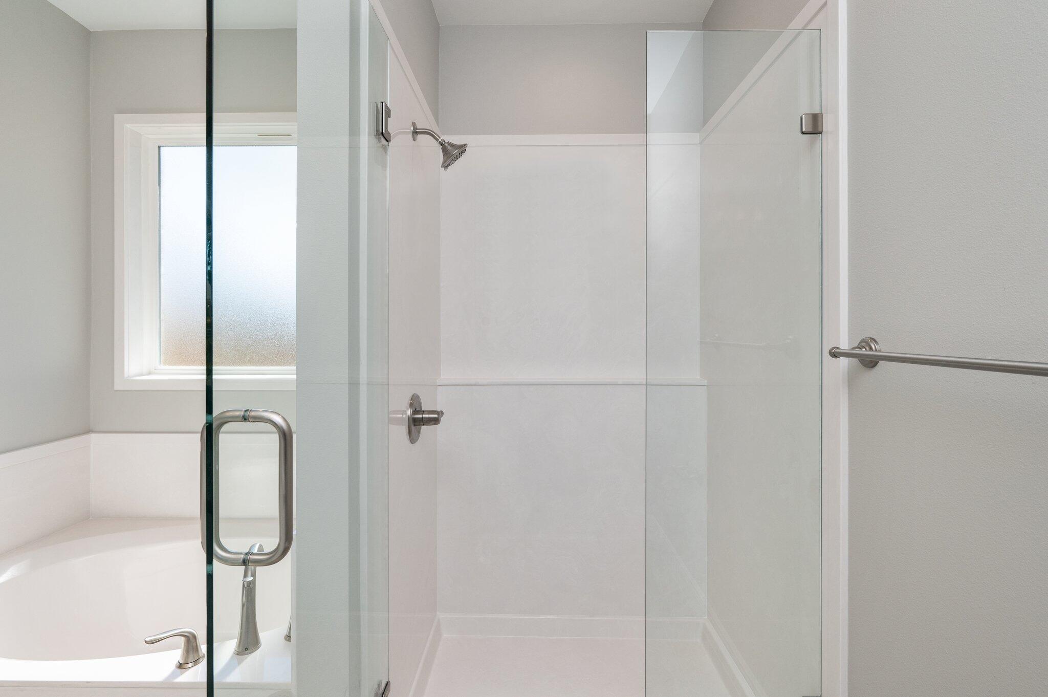 LOLA GARDENS - Residential