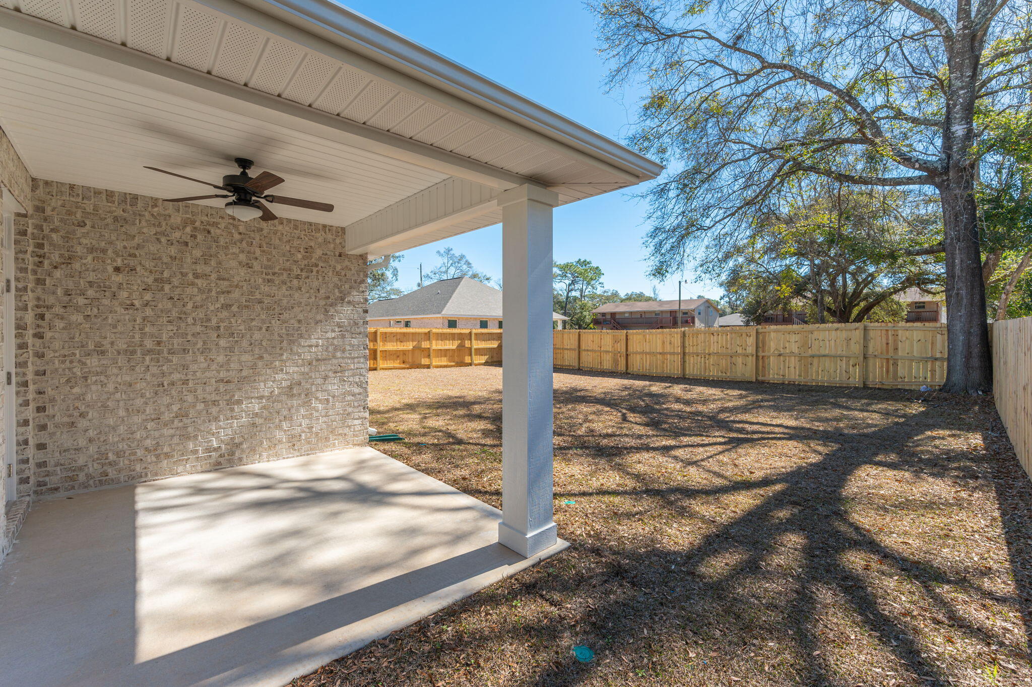 LOLA GARDENS - Residential