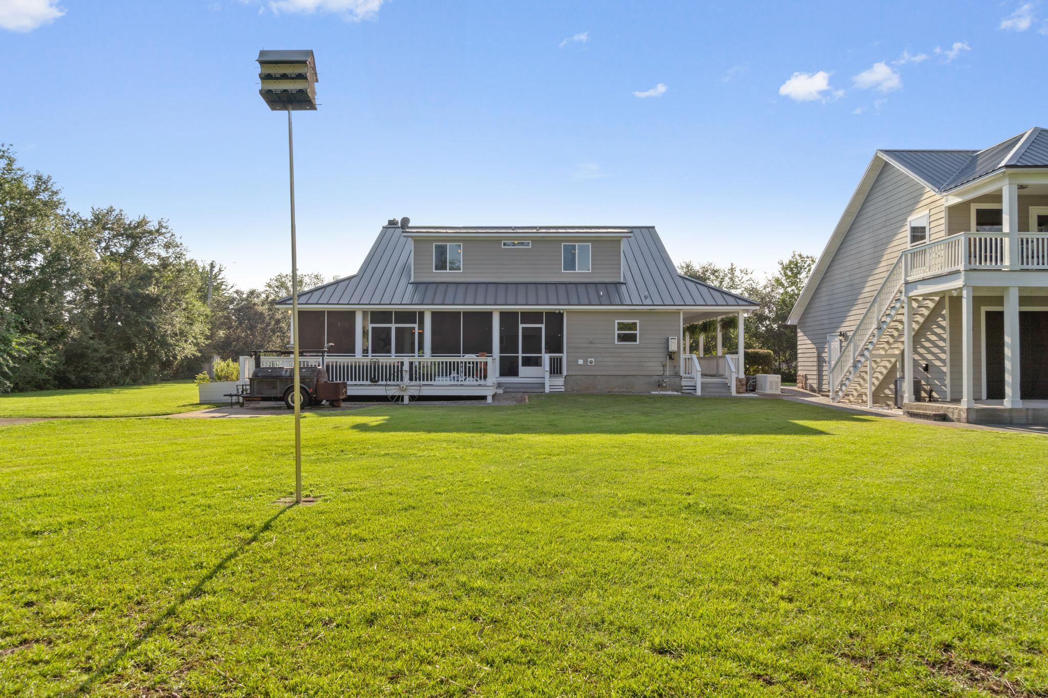 CRESCENT SHORES - Residential