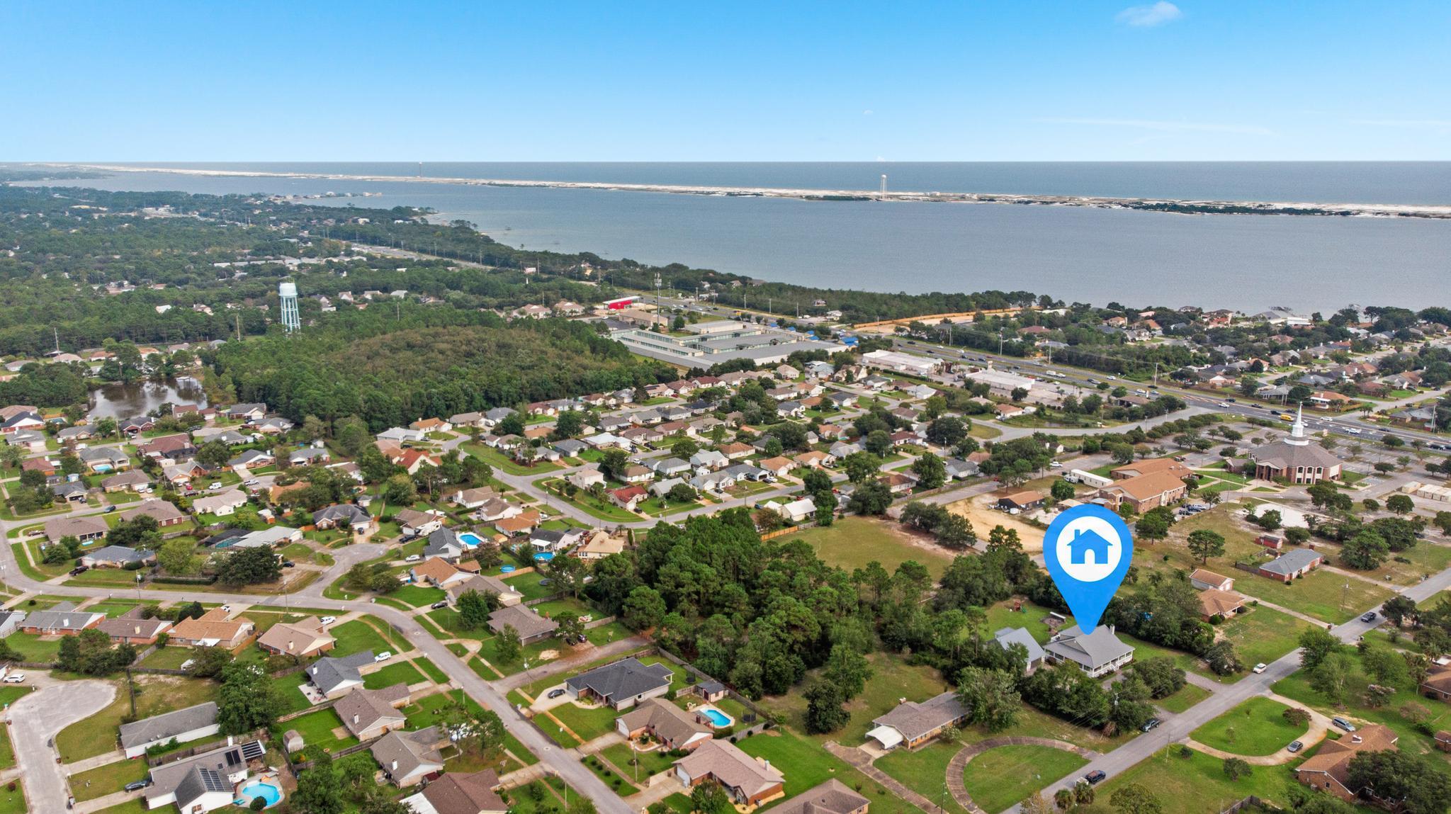 CRESCENT SHORES - Residential