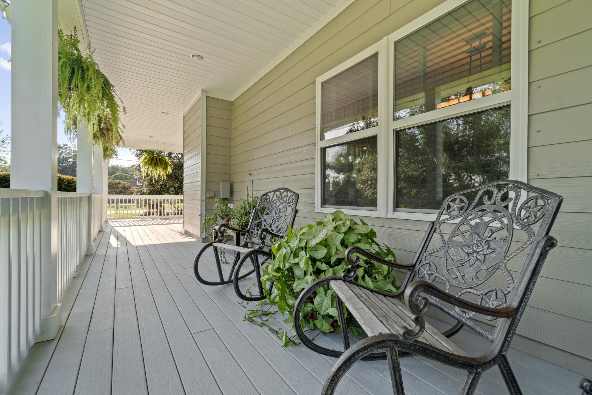 CRESCENT SHORES - Residential