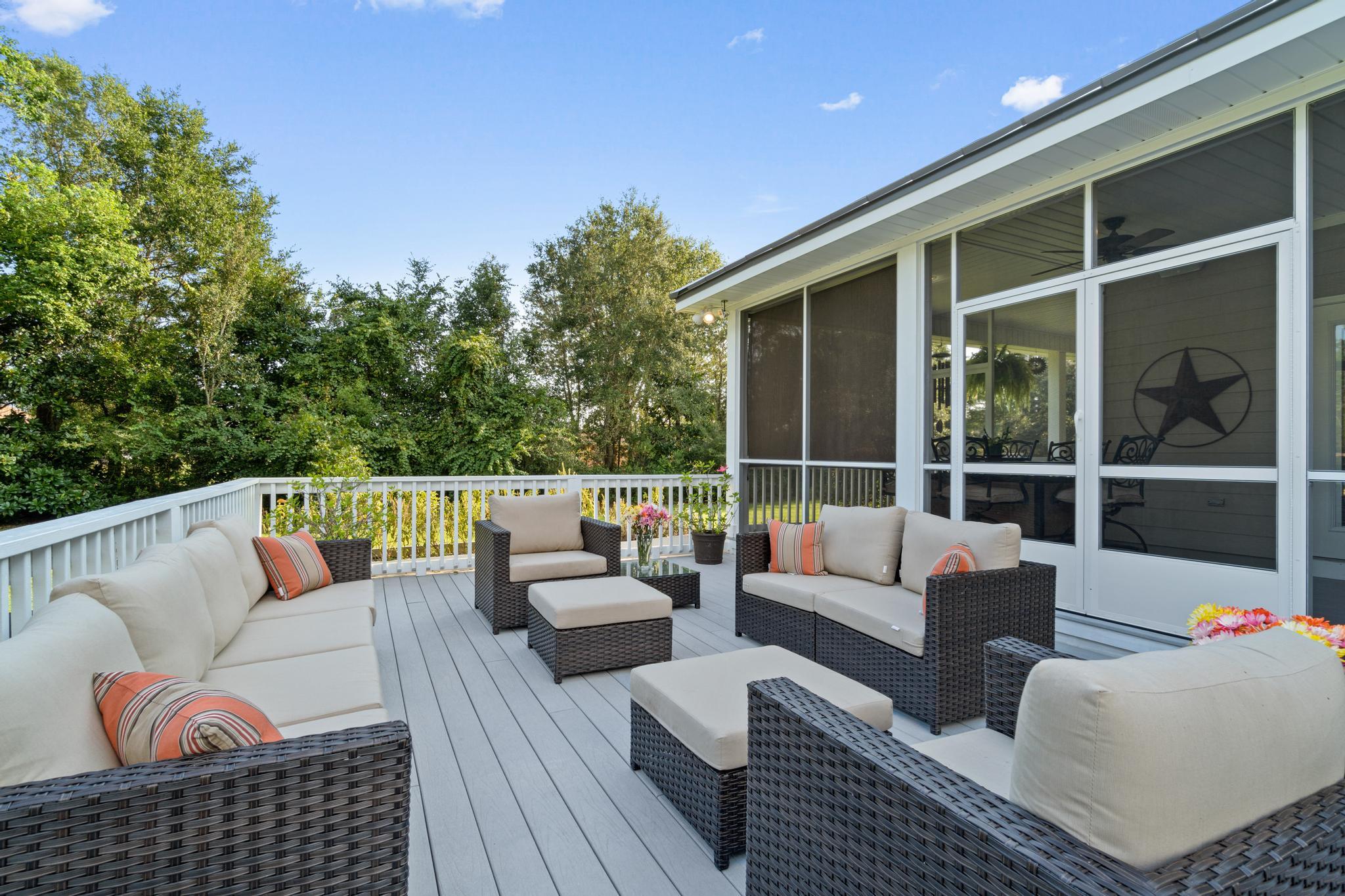 CRESCENT SHORES - Residential