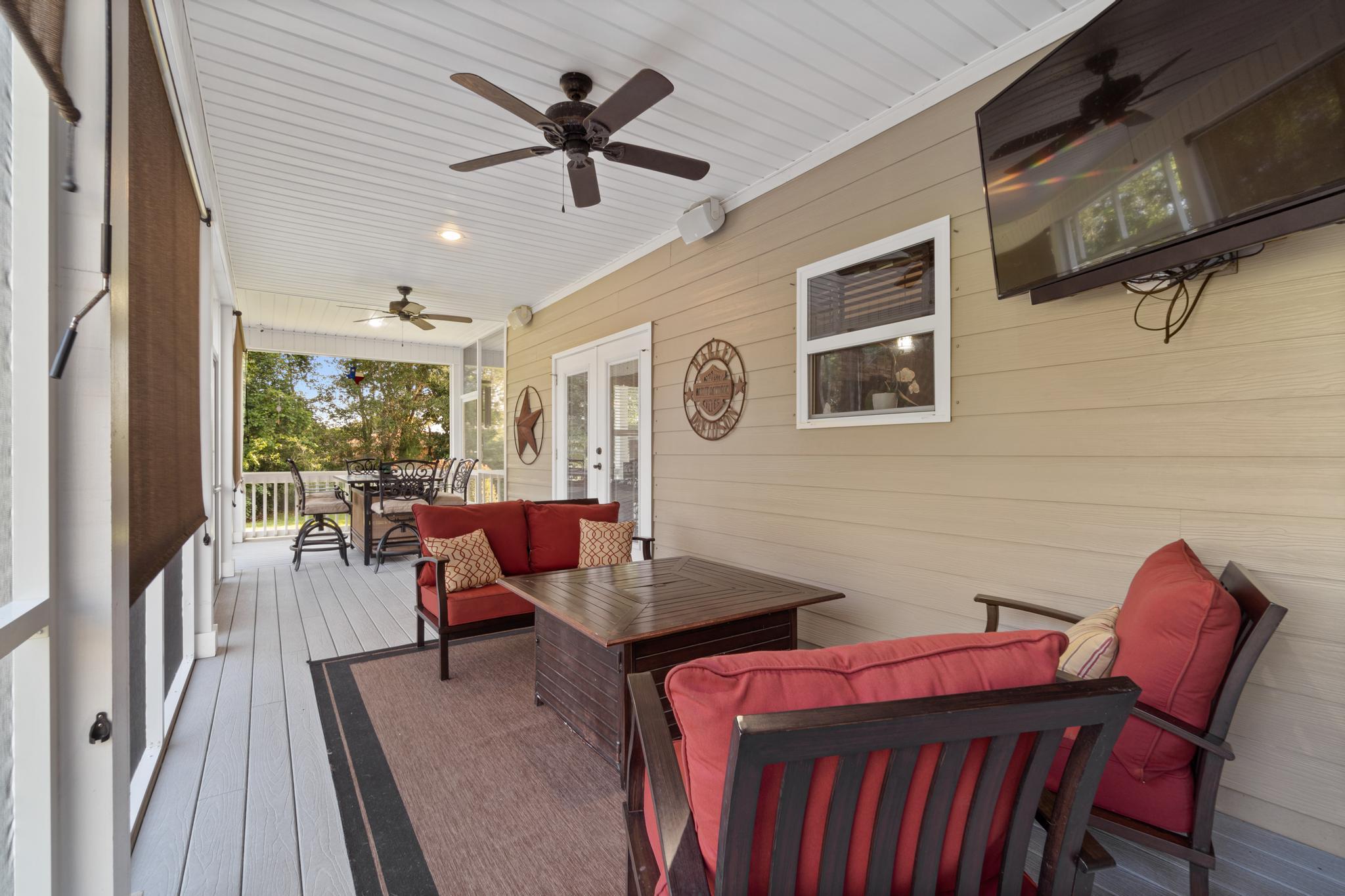 CRESCENT SHORES - Residential