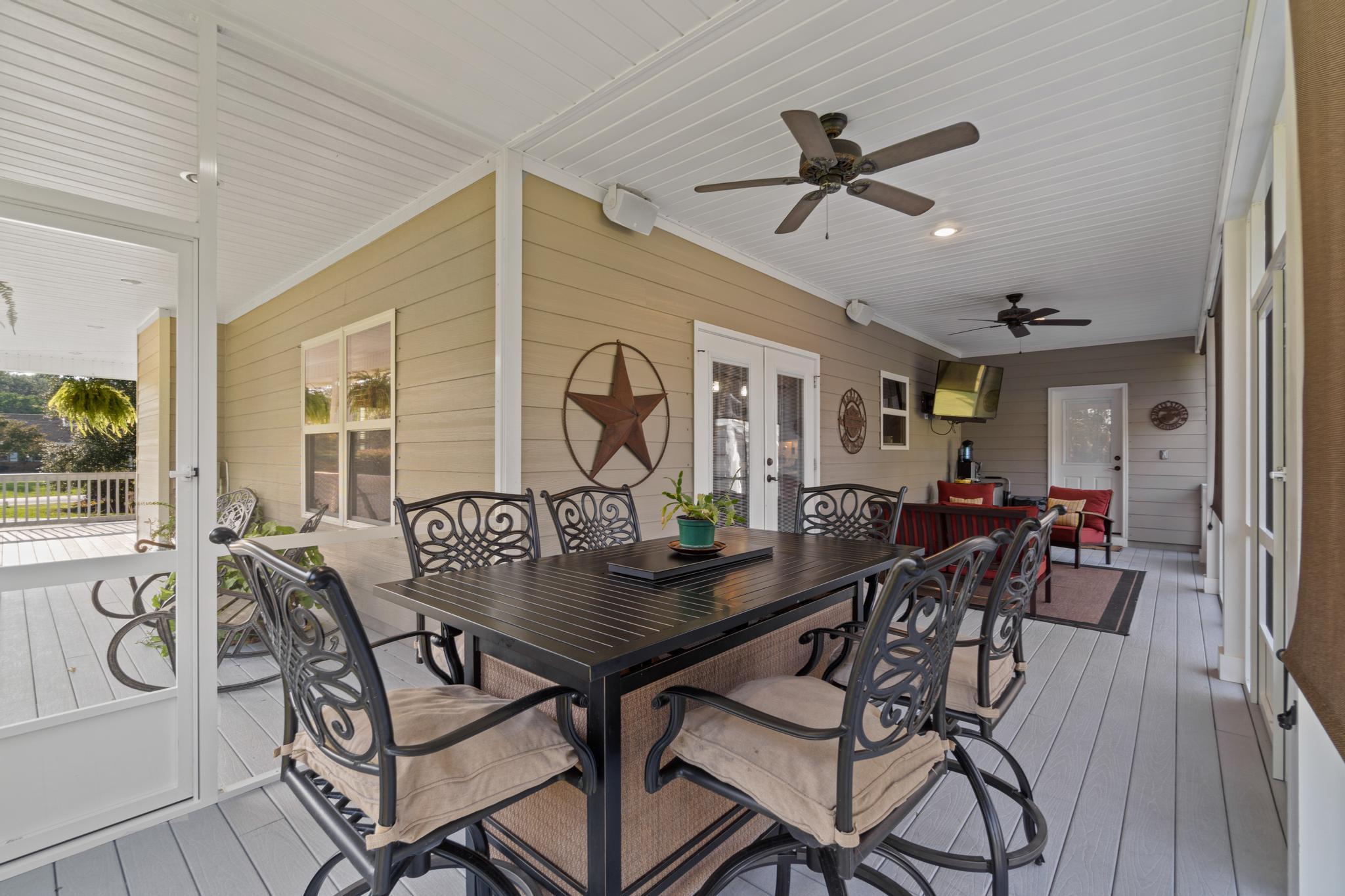 CRESCENT SHORES - Residential