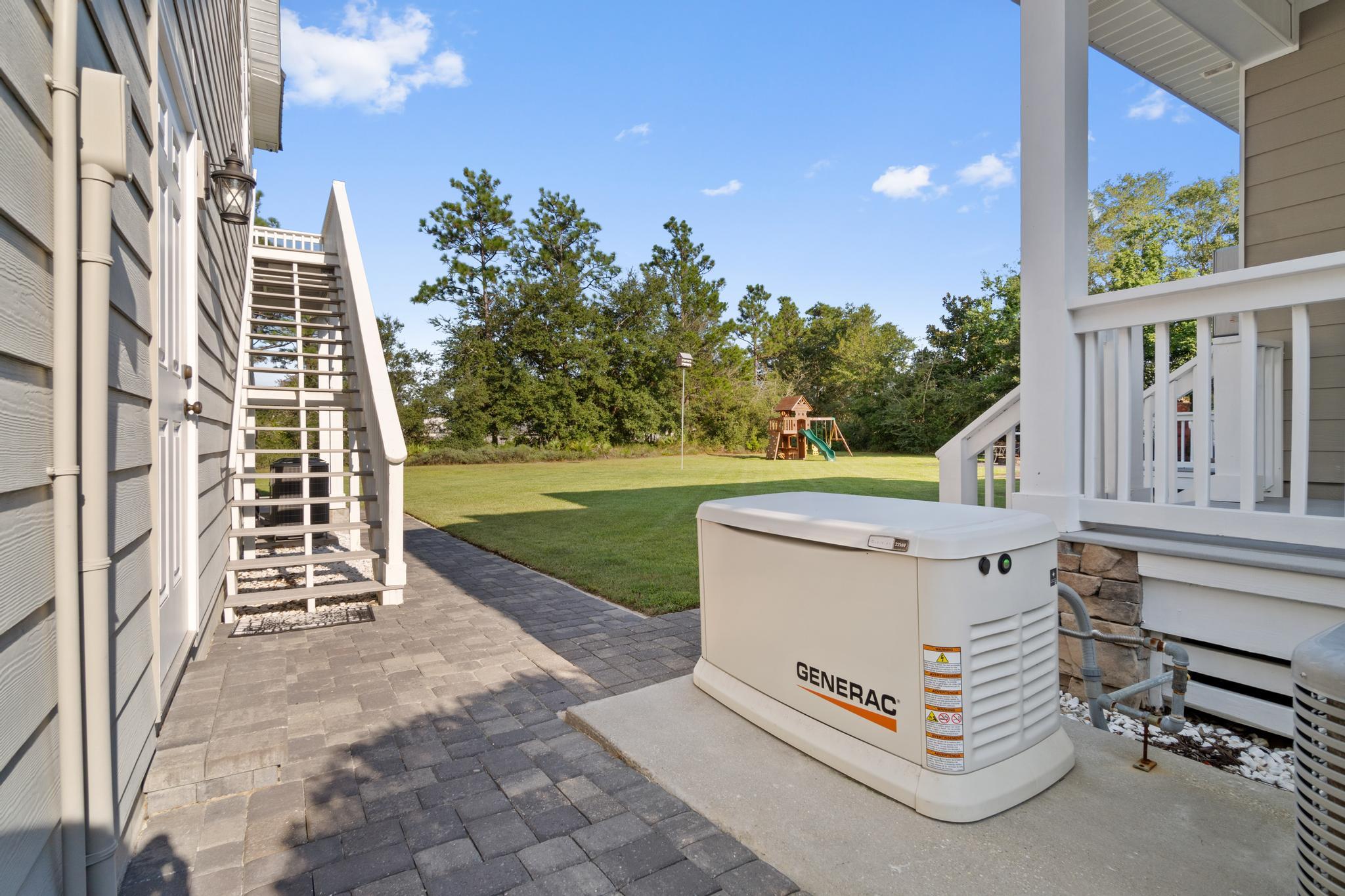 CRESCENT SHORES - Residential