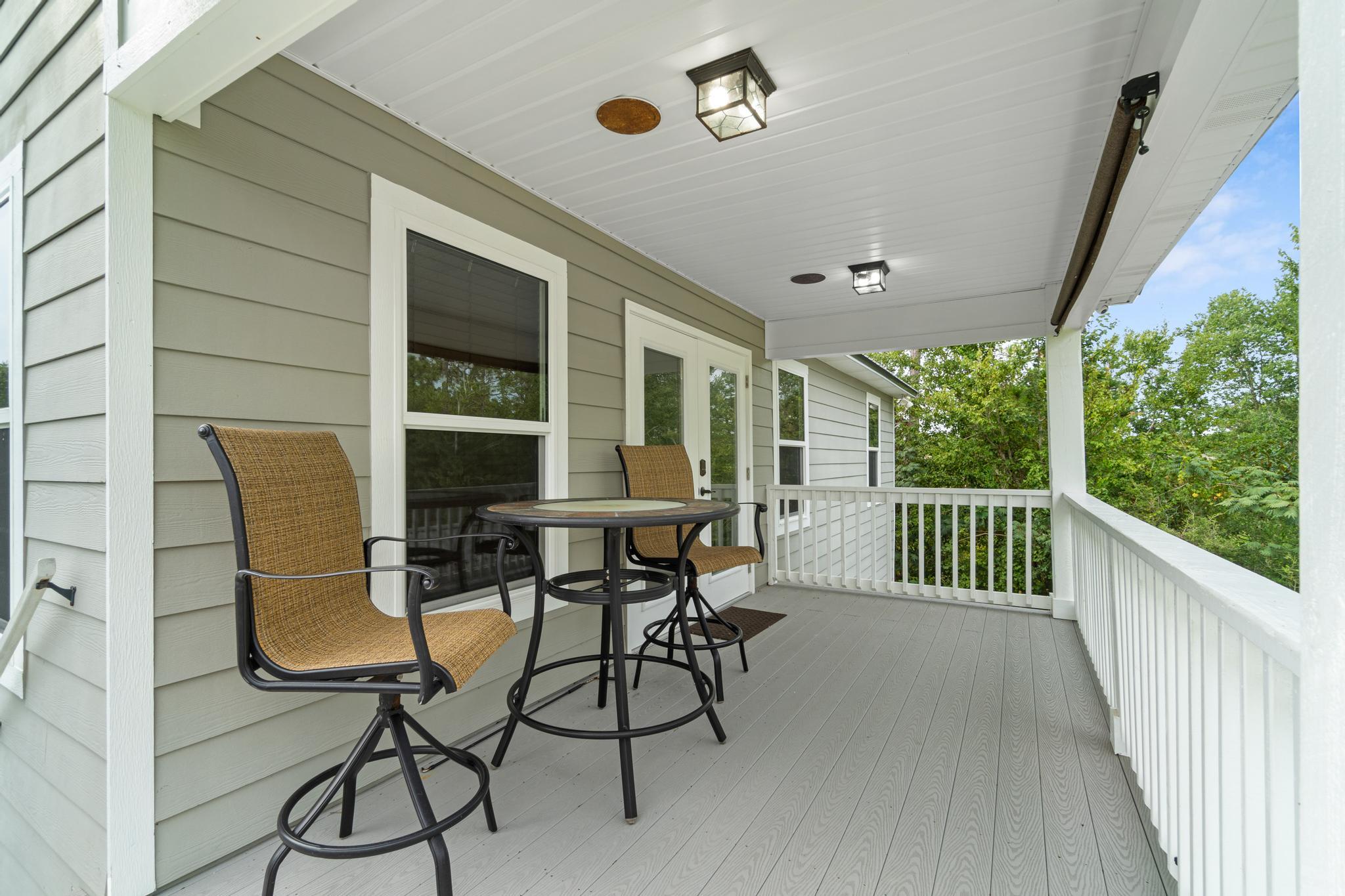 CRESCENT SHORES - Residential