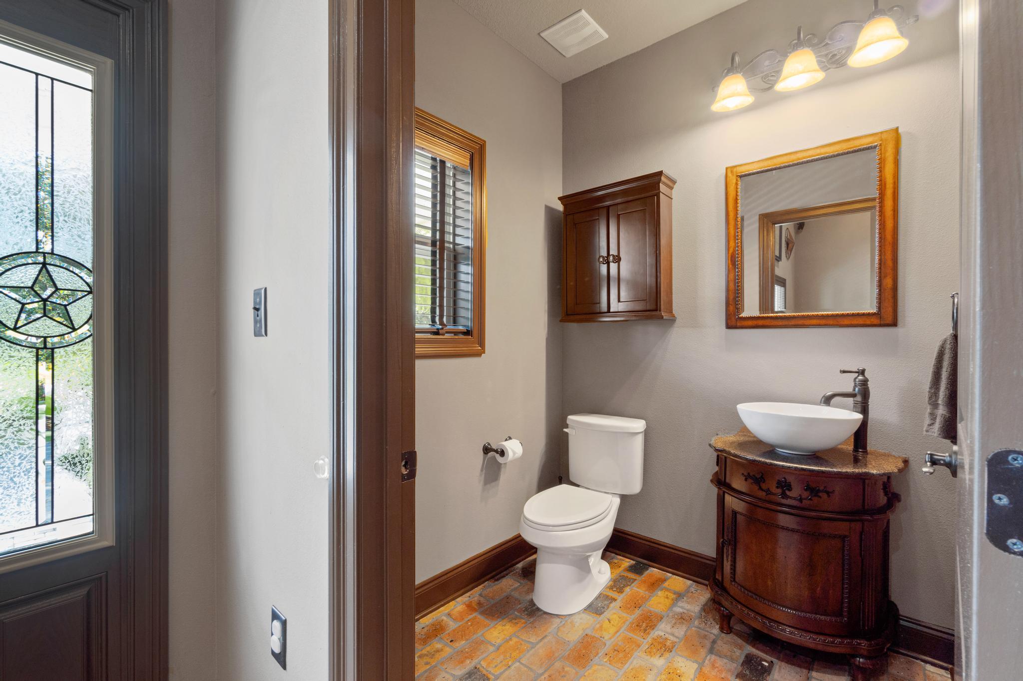 CRESCENT SHORES - Residential