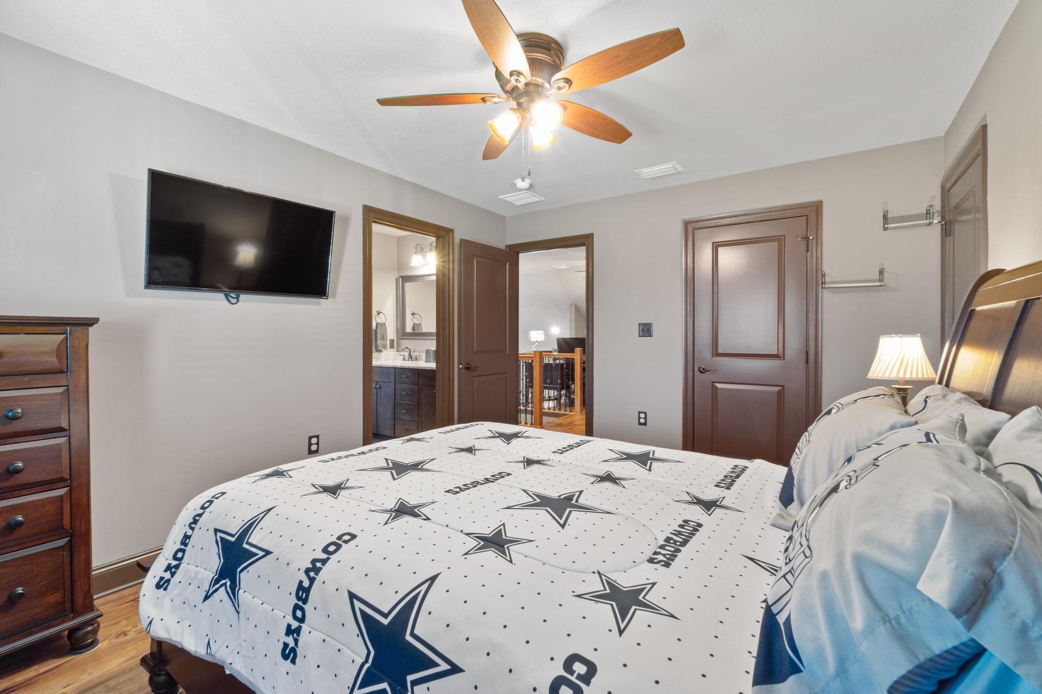 CRESCENT SHORES - Residential