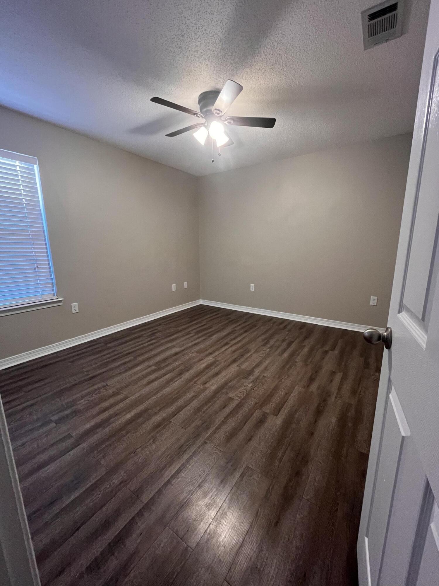 TURKEY-CREEK ESTATES - Residential