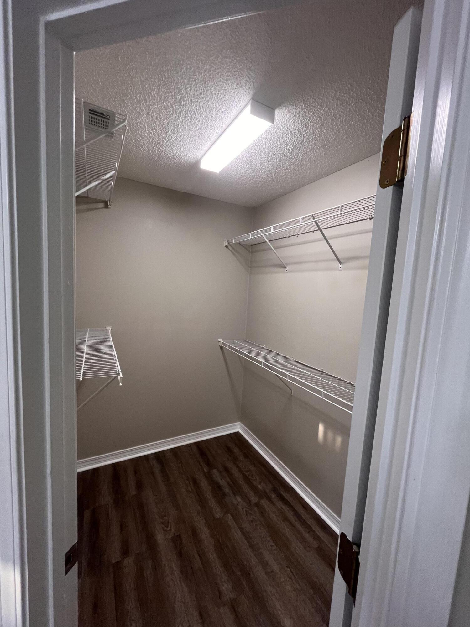 TURKEY-CREEK ESTATES - Residential