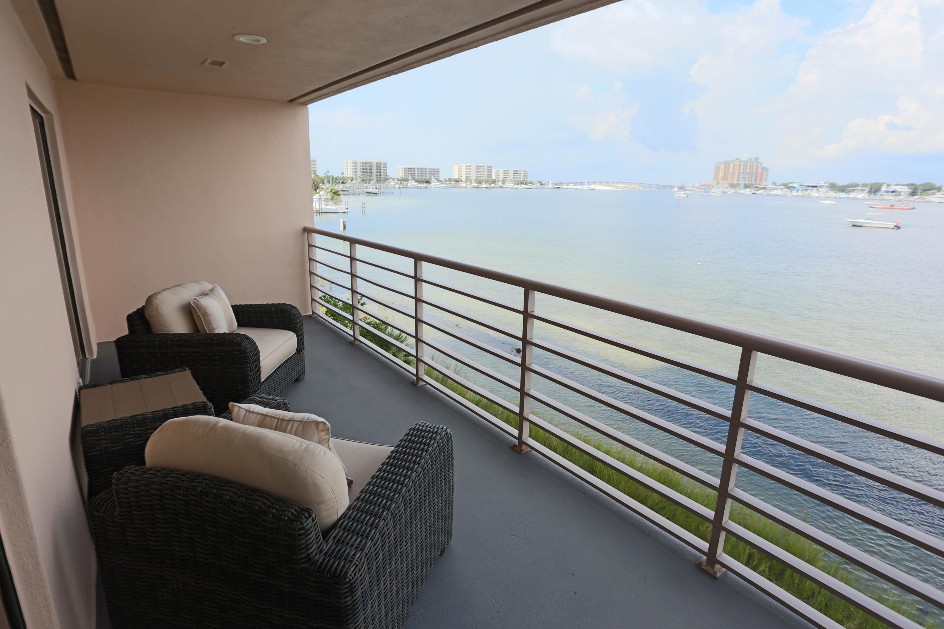 DESTIN HARBOR RESORT WEST - Residential