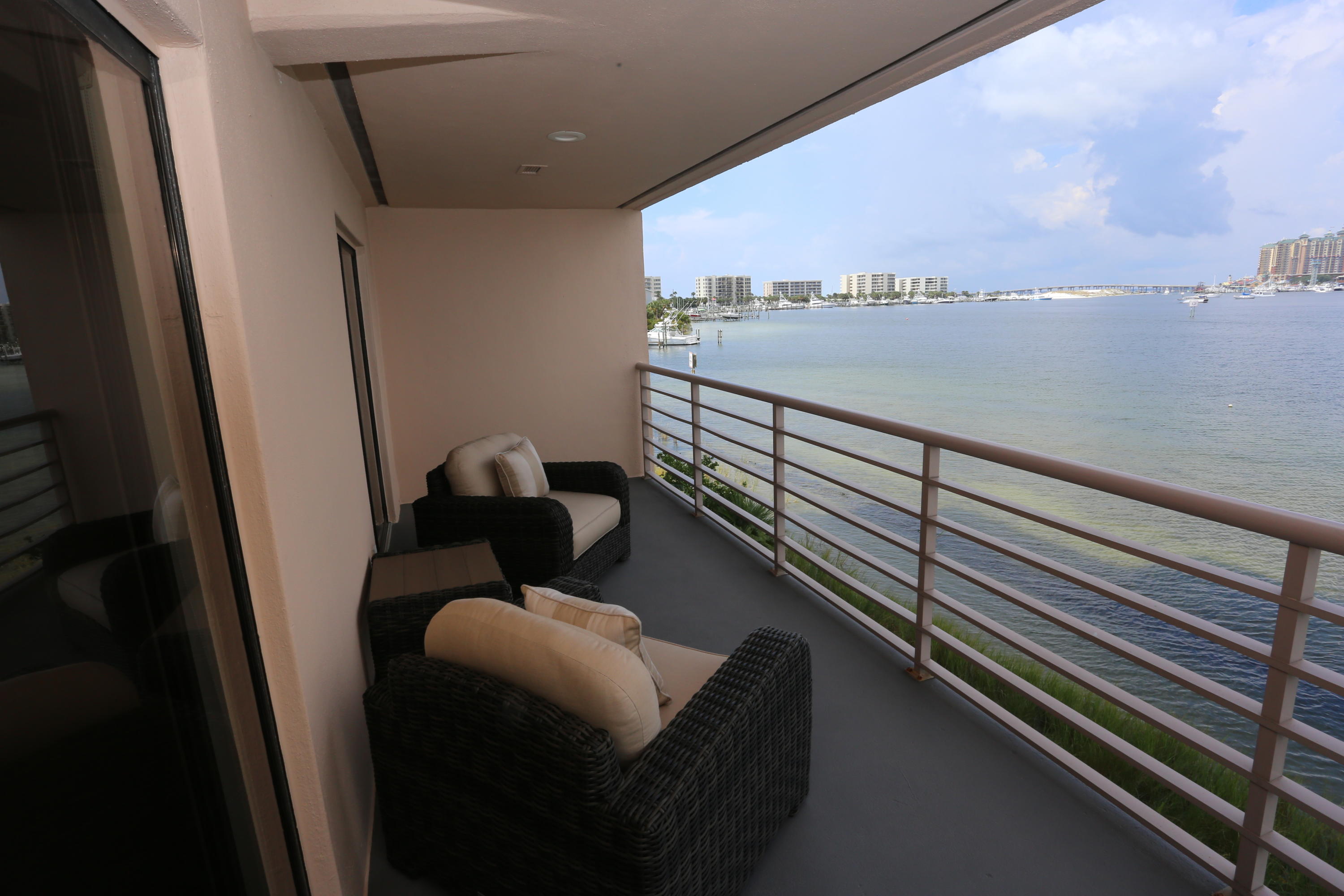 DESTIN HARBOR RESORT WEST - Residential