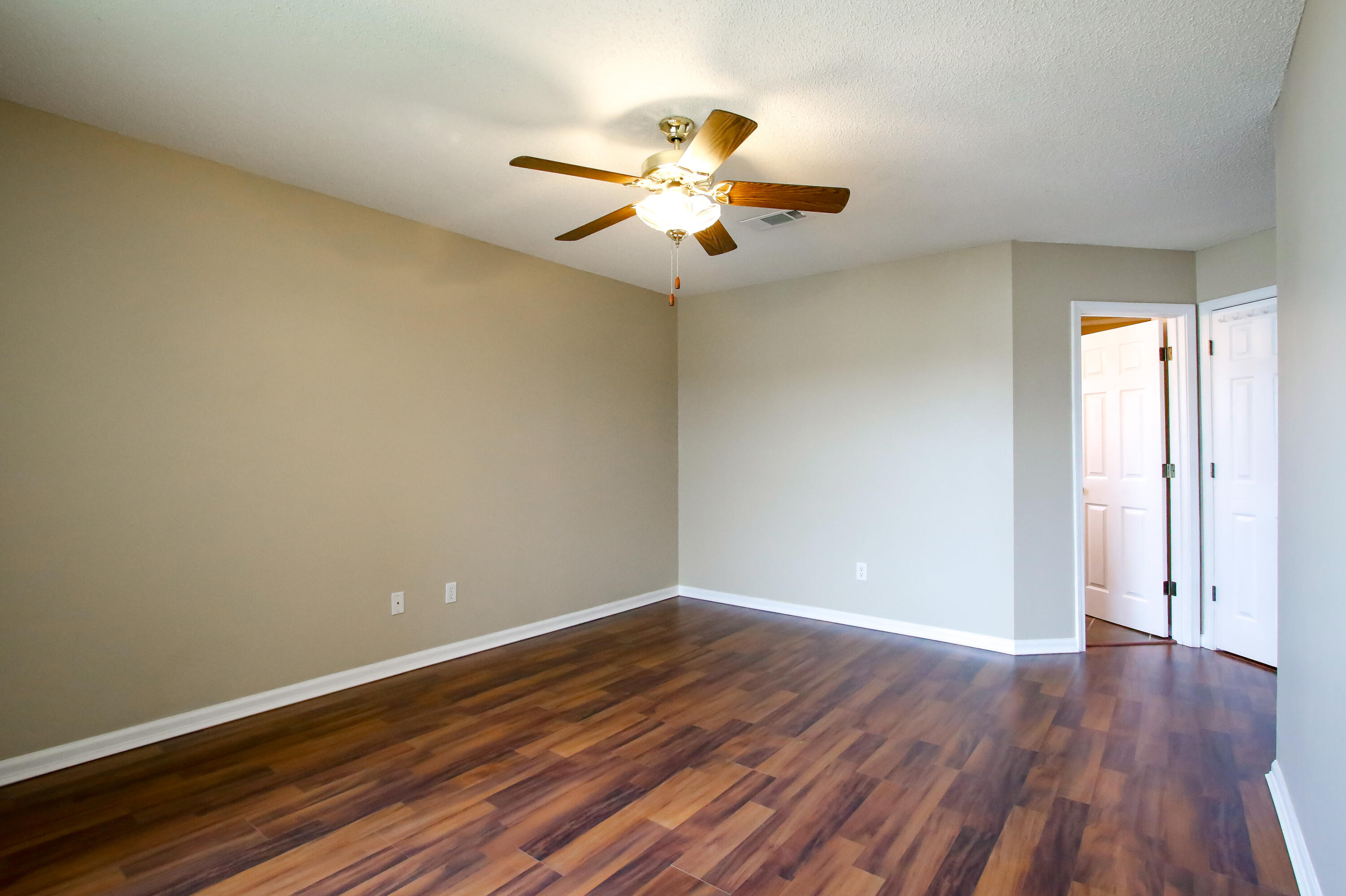 VICTORIA PARK - Residential