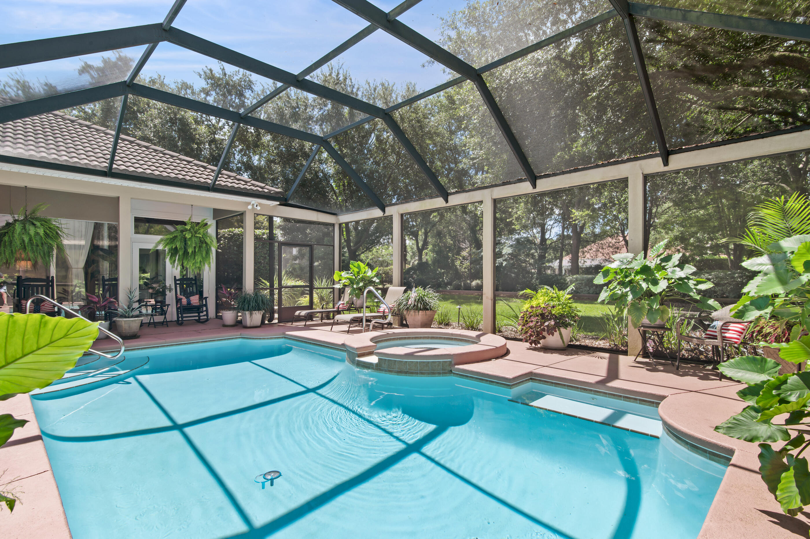 6341 Augusta Cove