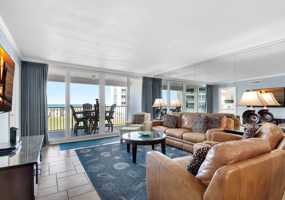 SHORELINE TOWERS 1 - Residential