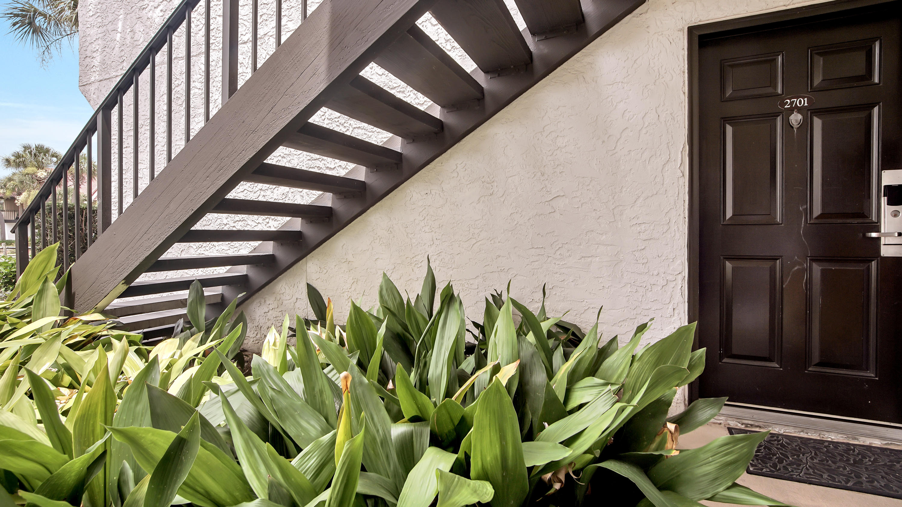 EDGEWATER - Residential