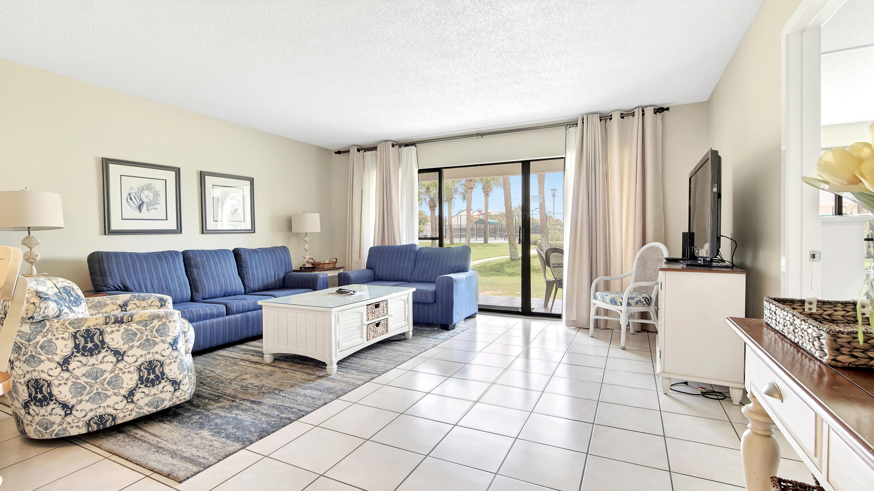 EDGEWATER - Residential