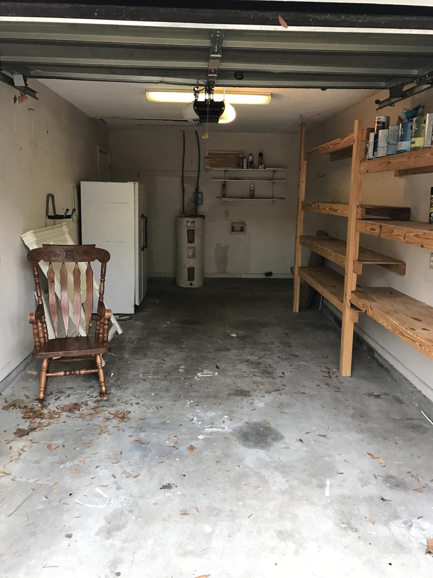 KELLY HILL ESTATES - Residential Lease