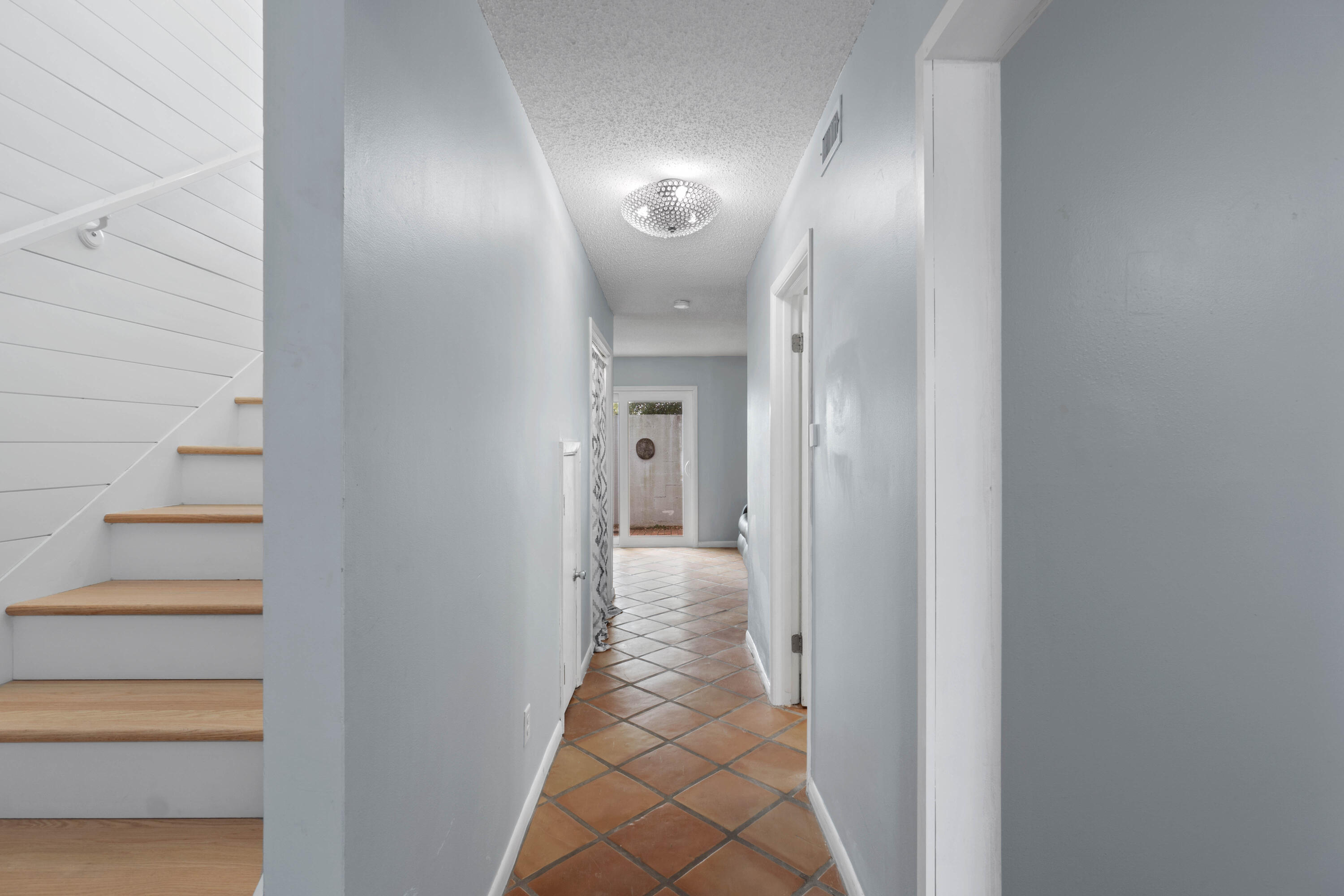 CASA DEL MAR - Residential