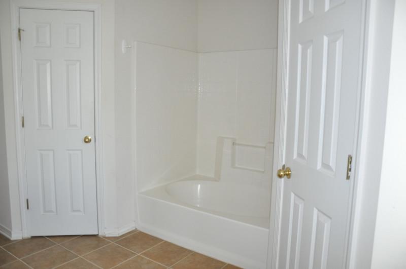 WOODBURY FOREST - Residential