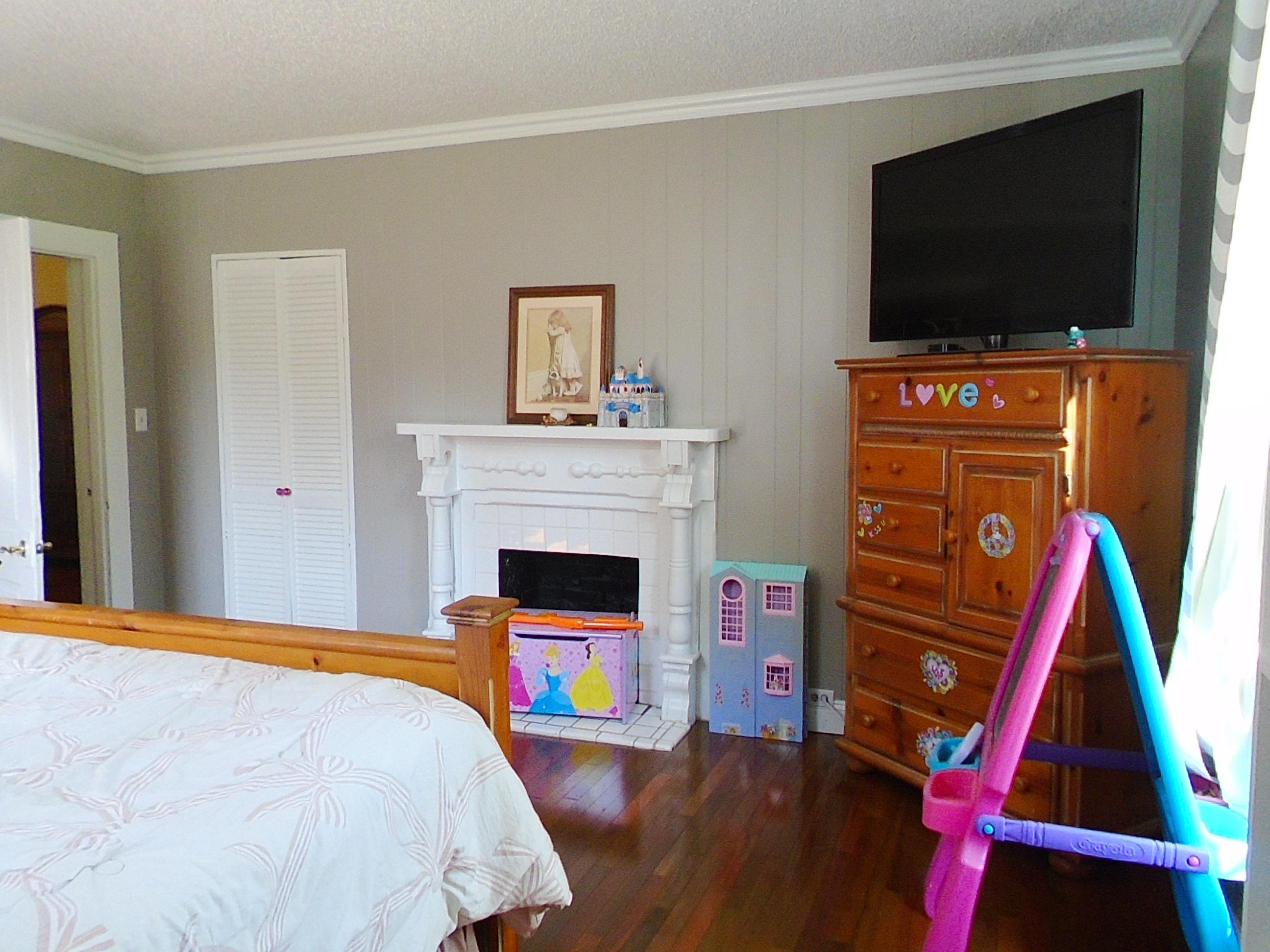 HUGHES ADD - Residential