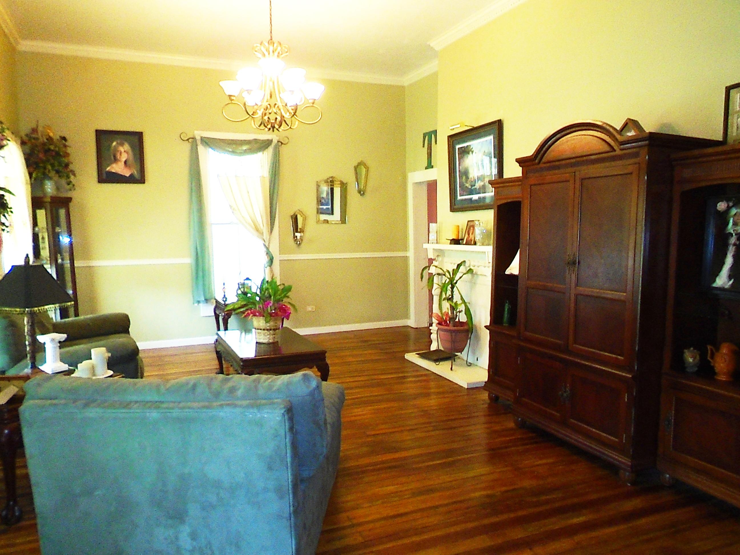 HUGHES ADD - Residential