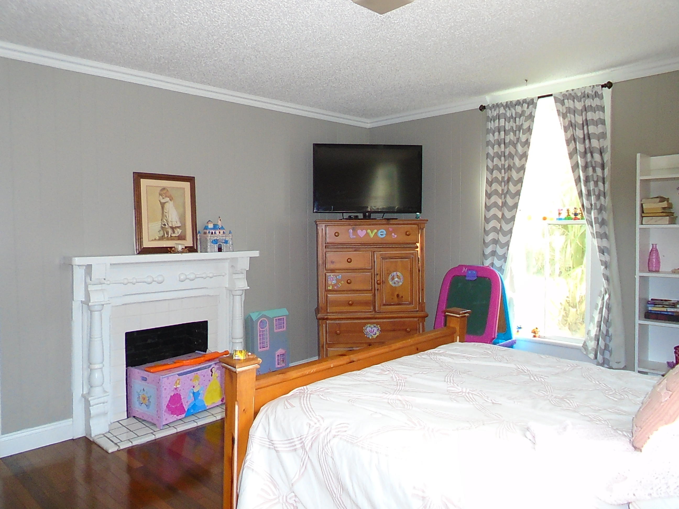 HUGHES ADD - Residential