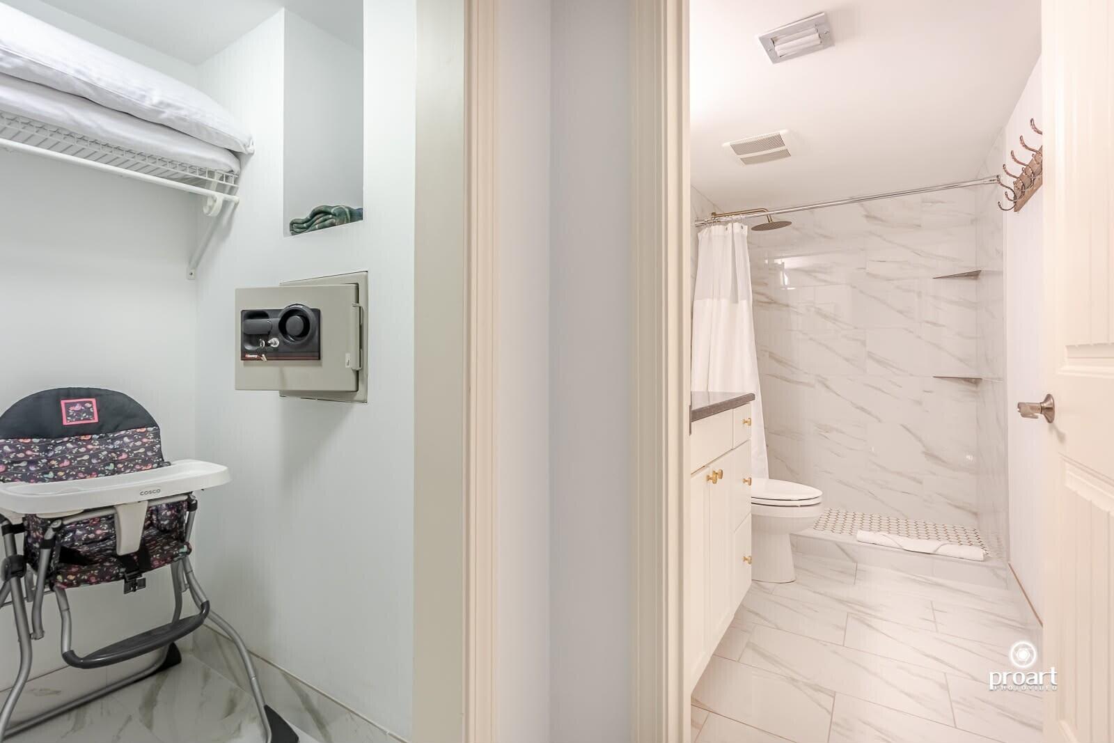 SHORELINE TOWERS 2 - Residential