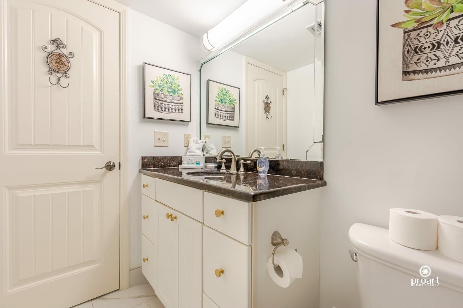 SHORELINE TOWERS 2 - Residential