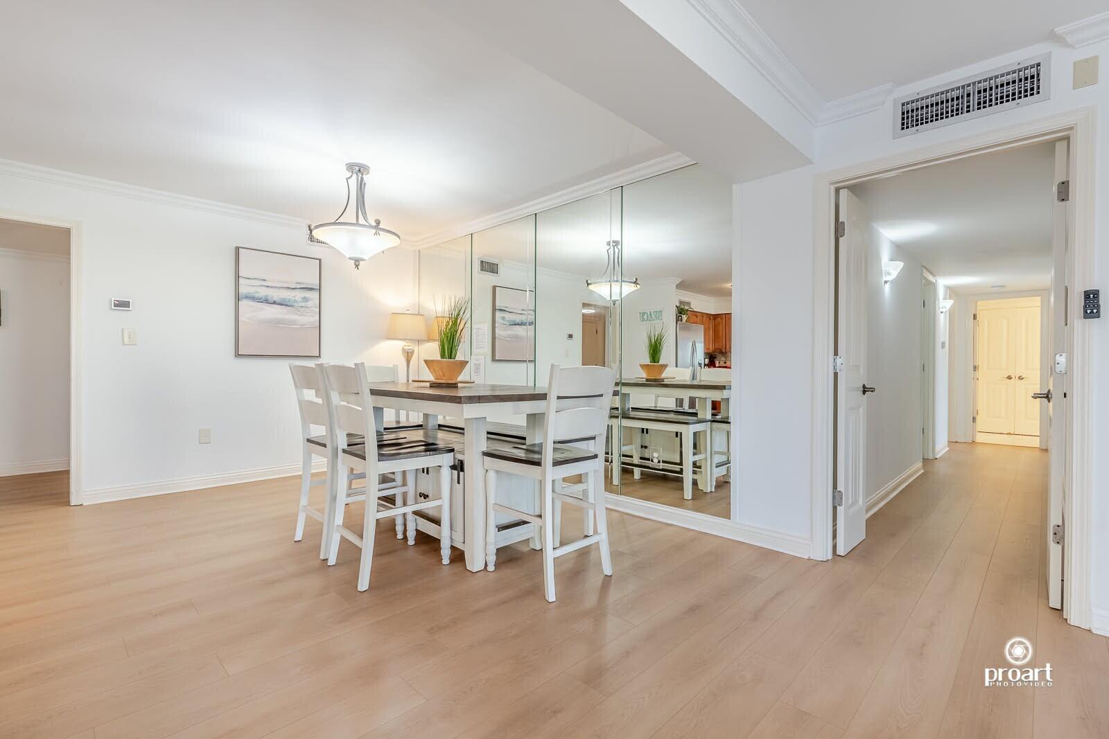 SHORELINE TOWERS 2 - Residential