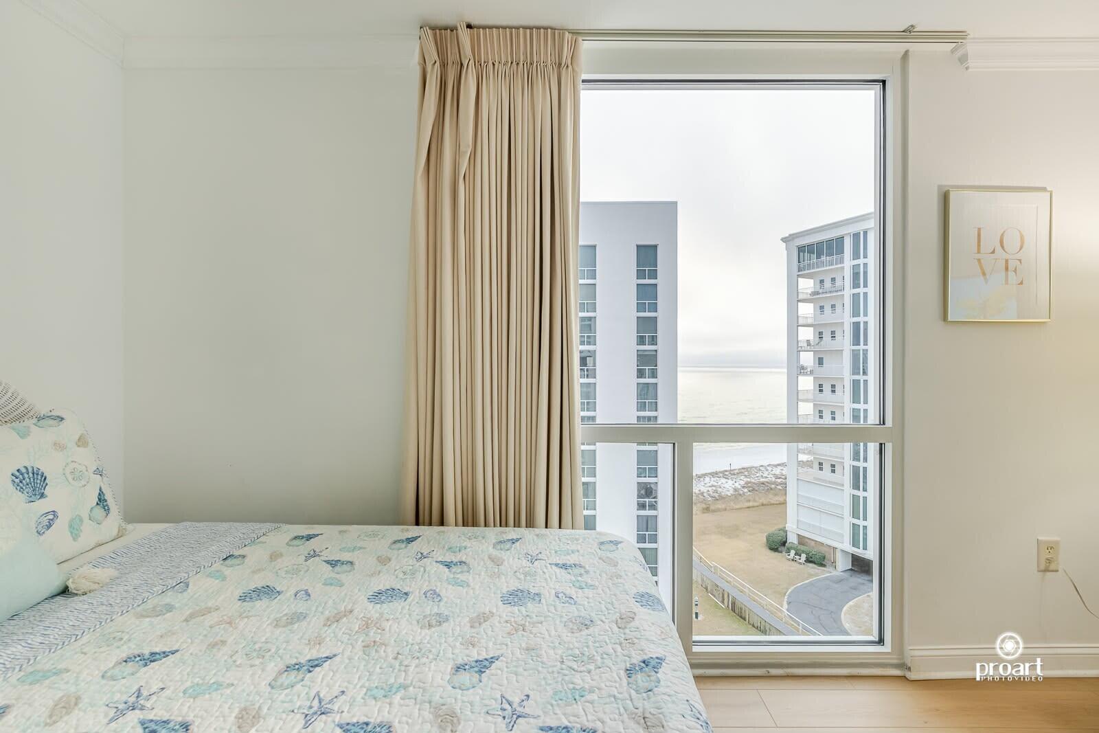 SHORELINE TOWERS 2 - Residential