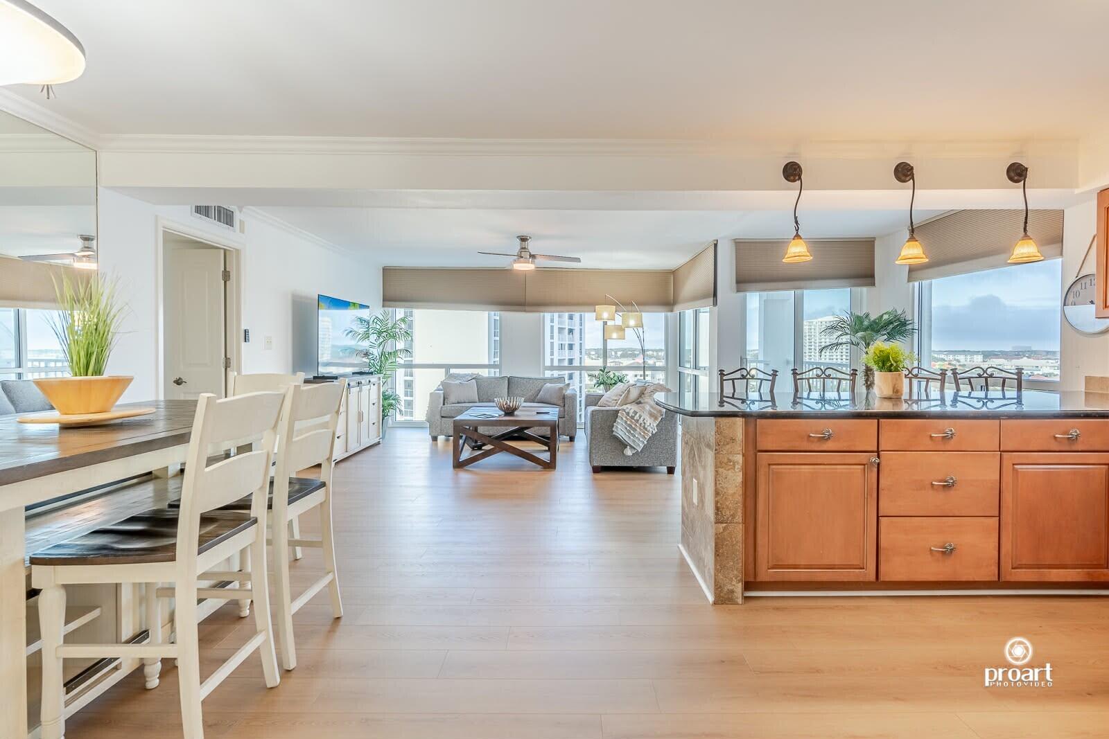 SHORELINE TOWERS 2 - Residential