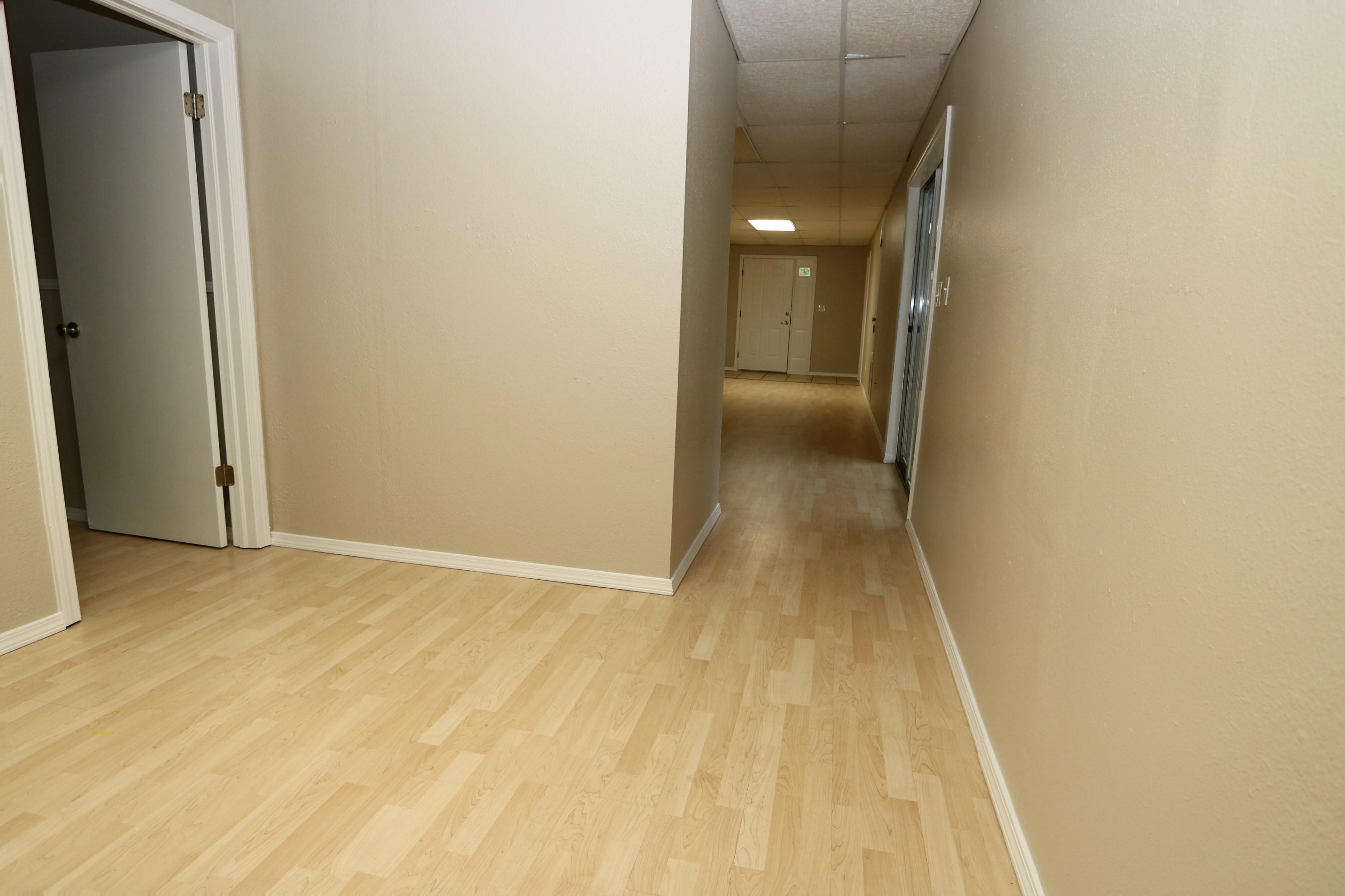 COUNTRYVIEW EST - Residential