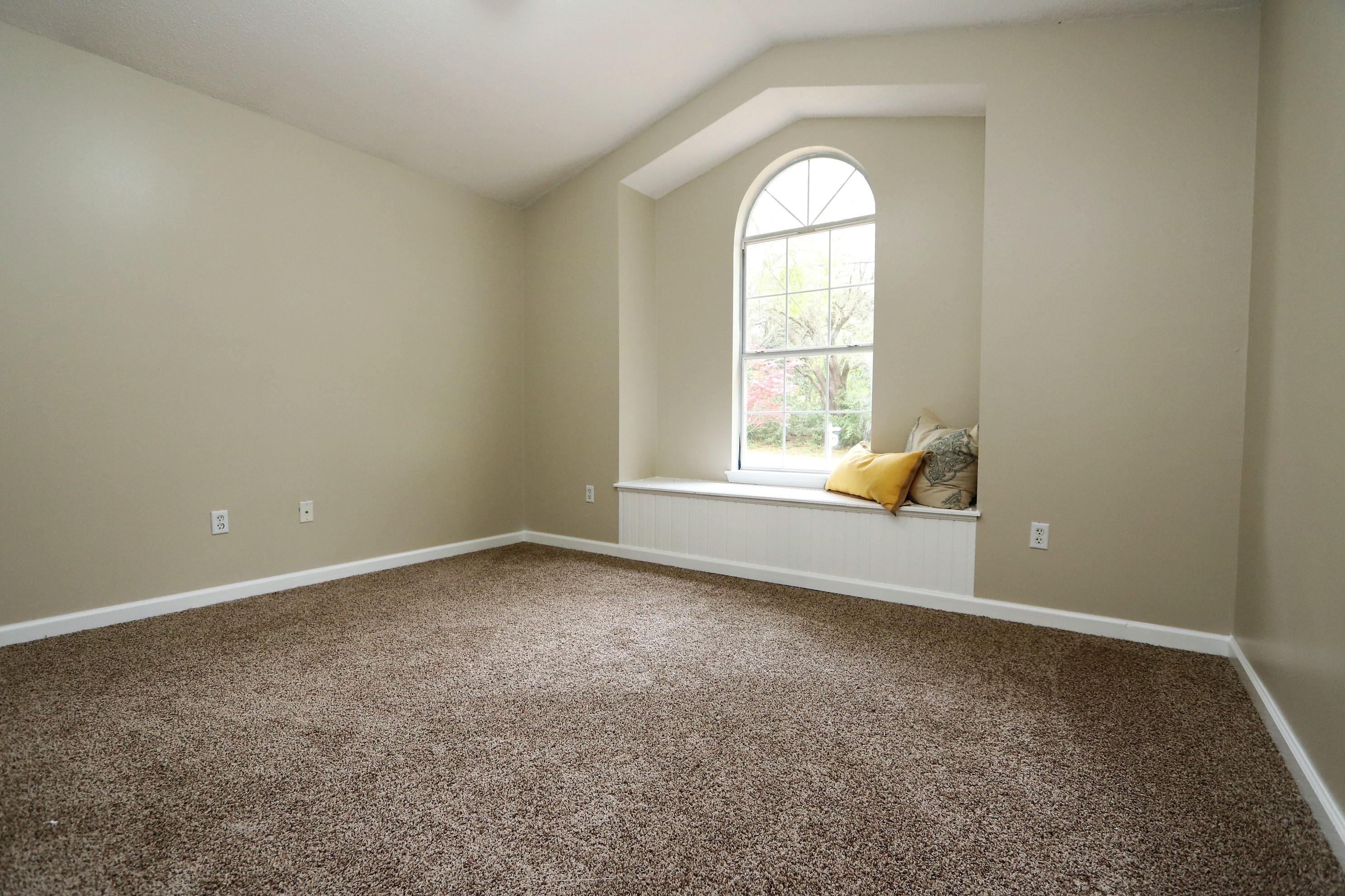 COUNTRYVIEW EST - Residential