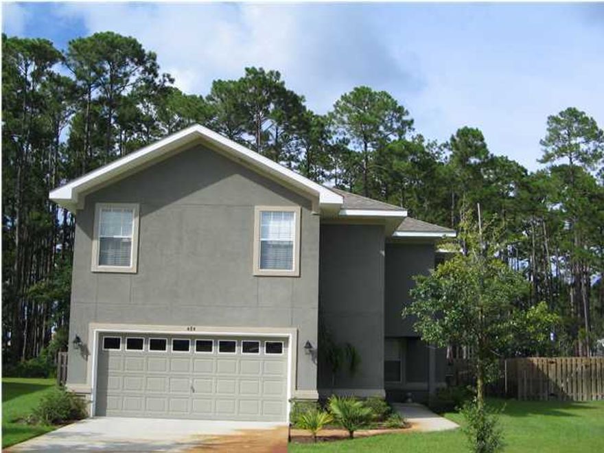 4/3 plan in driftwood Estates, $2000. per month, $2000 deposit, $250 non refundable pet fee per animal. Park and community pool. Close to hospital, Publix, beach, shopping, Smallmart. All appliances including Washer/DryerPLEASE CALL LISTING AGENT OR JESSICA