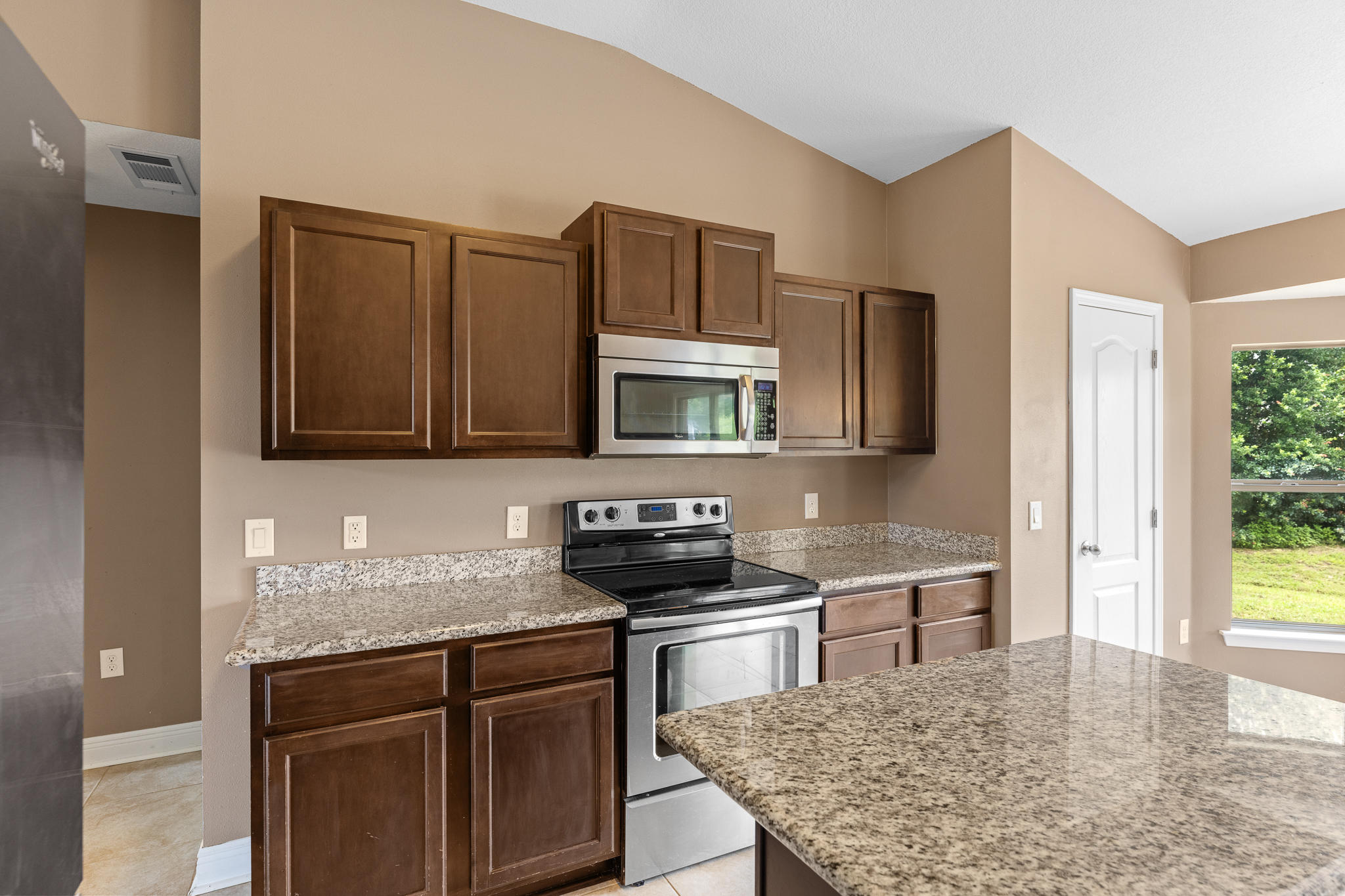 LA MESA AT HIDDEN CREEK - Residential